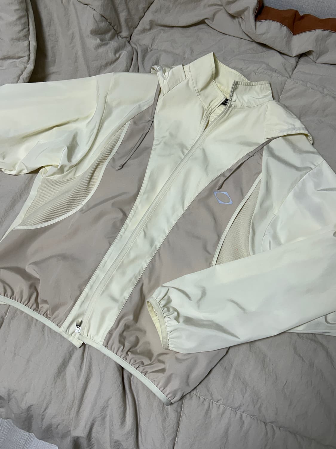 [M] 미스치프 컬러블록 윈드브레이커 아이보리 상품이미지1