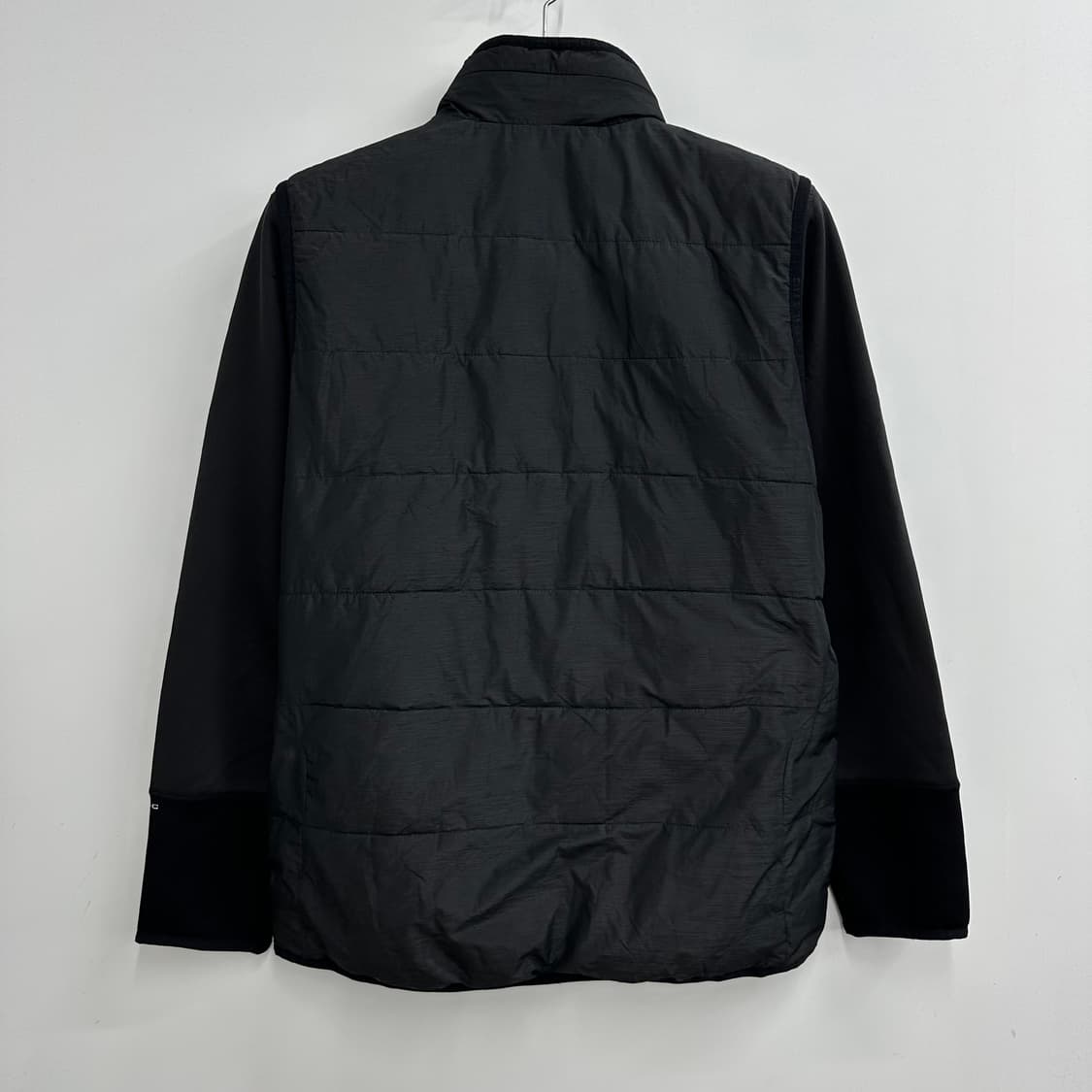 105 데상트 남자 하이브리드 웰론 패딩 상품이미지2