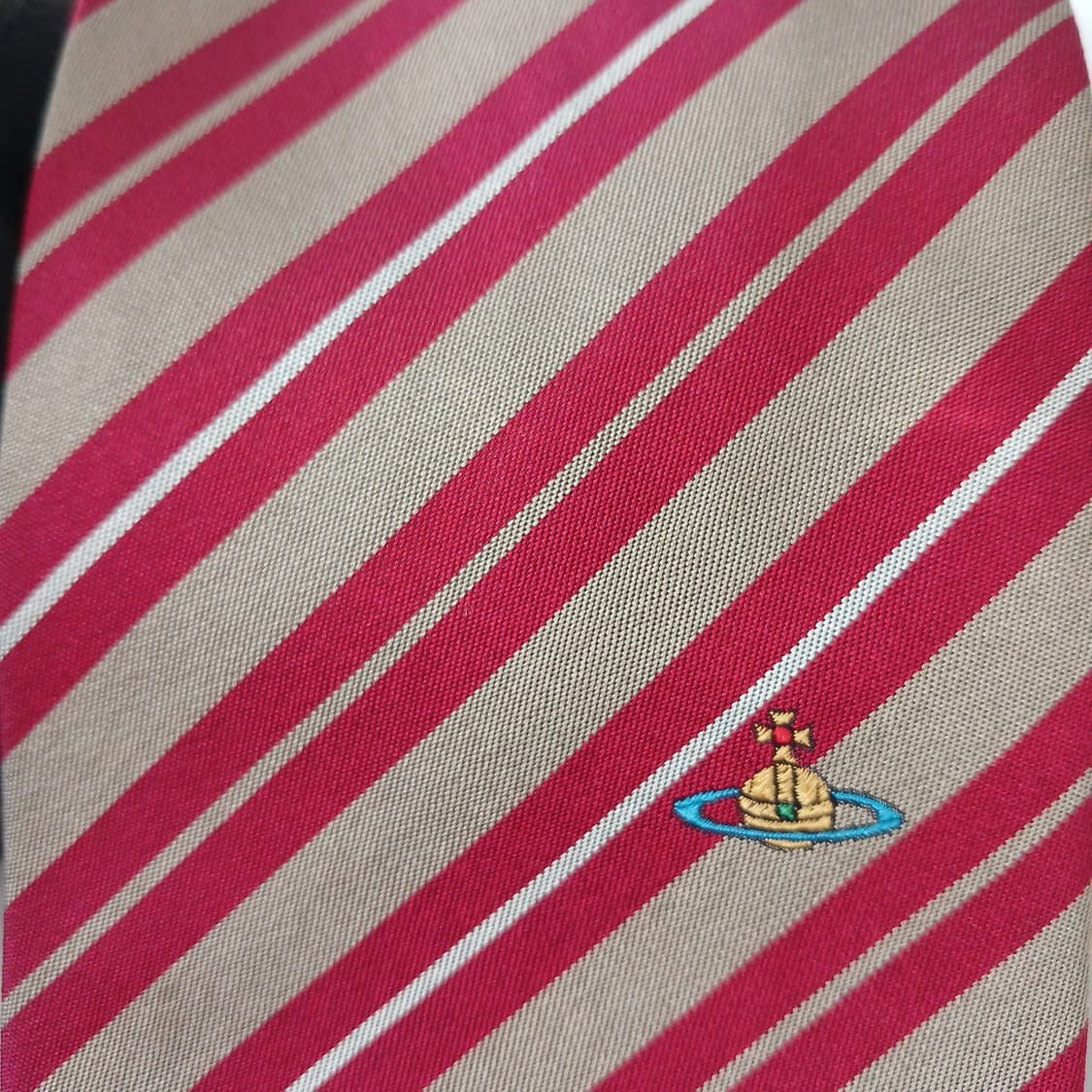 비비안웨스트우드 실크 스트라이프 넥타이 8.8cm A등급 A19478
 상품이미지7