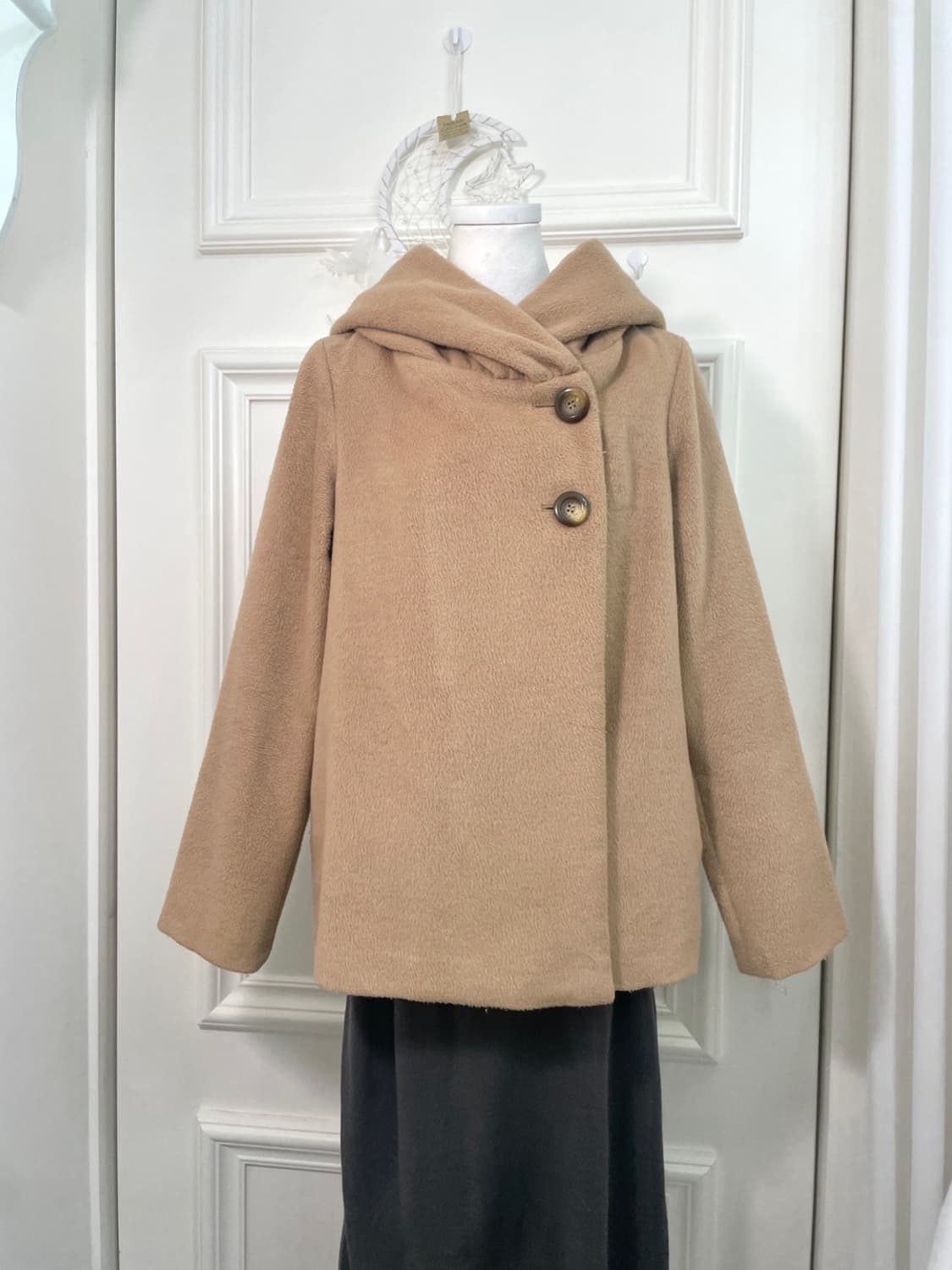beige two-button hoodie basic coat 상품이미지1