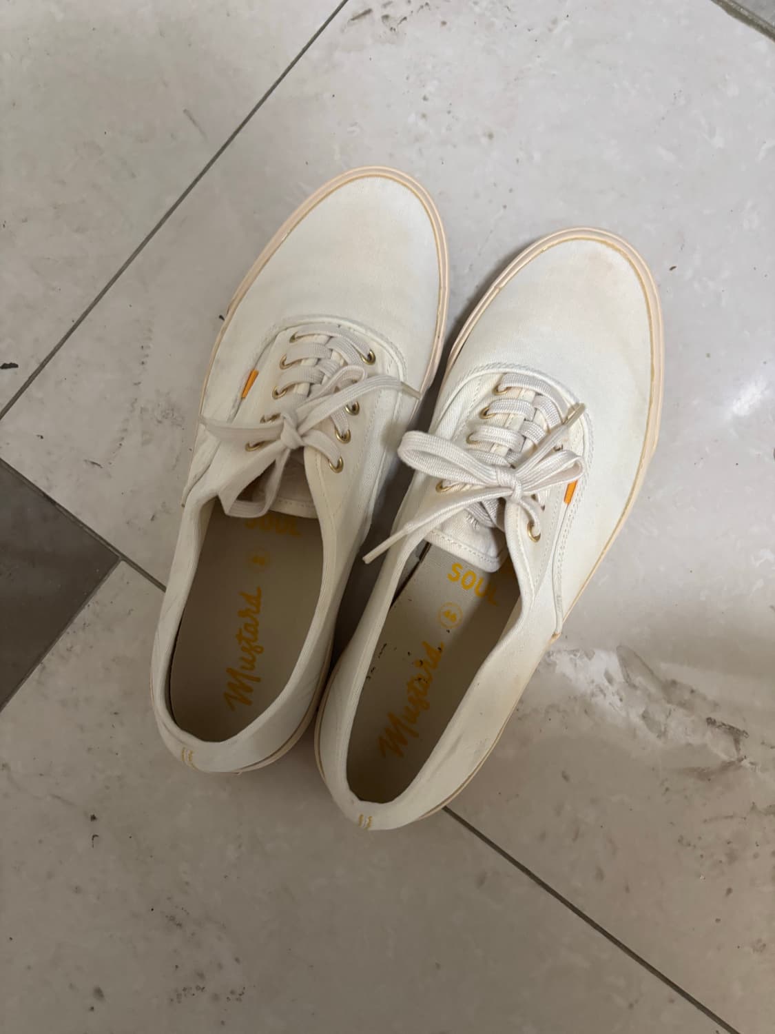 태국 방콕 머스터드(브랜드) 스니커즈 290 사이즈 상품이미지1