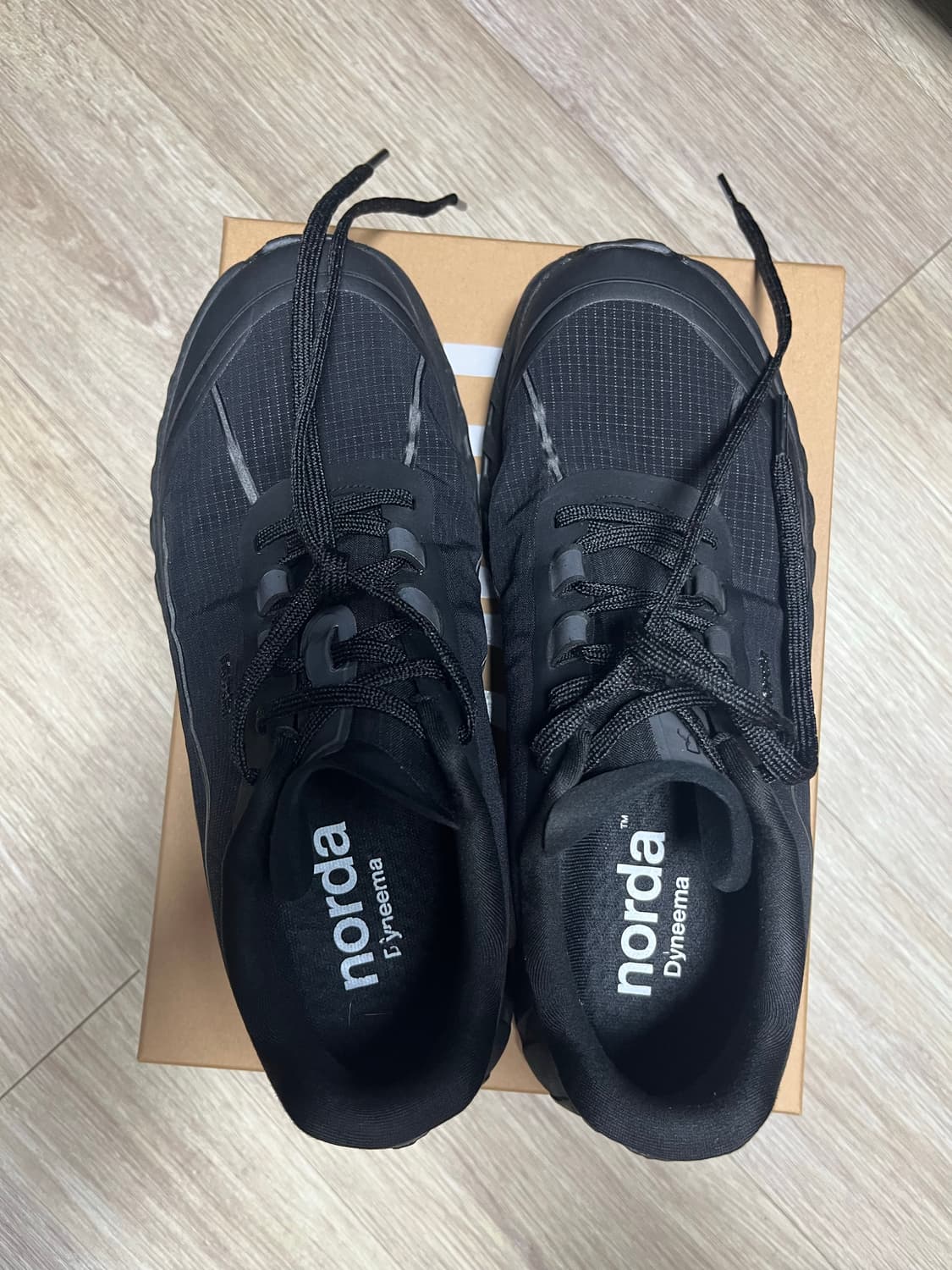 norda 002 블랙 us 9.5 상품이미지2
