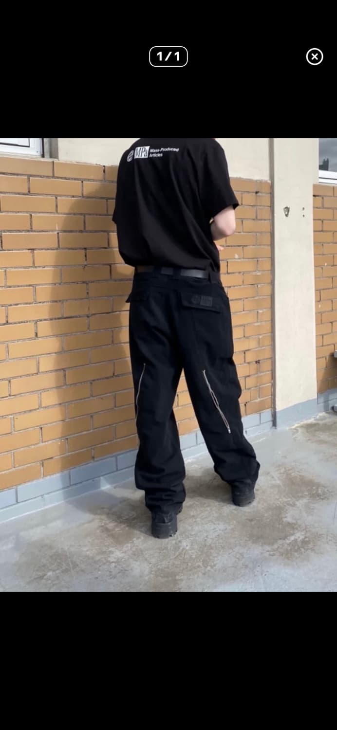 Plastic product 플라스틱 프로덕트 MPa 웨이브 지퍼 팬츠 상품이미지1