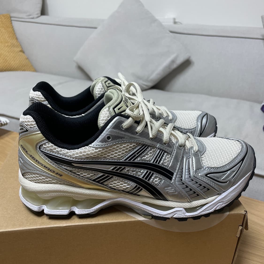 아식스 젤카야노14 버치퓨어실버 275 상품이미지2
