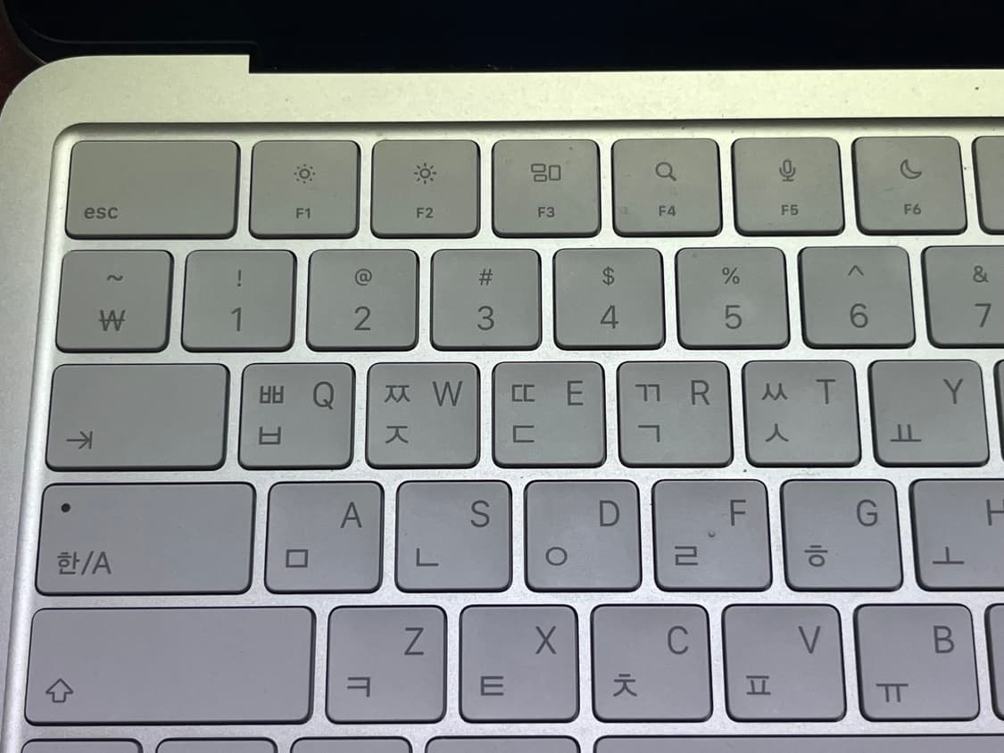 맥북 네오 실버 256gb 상품이미지3