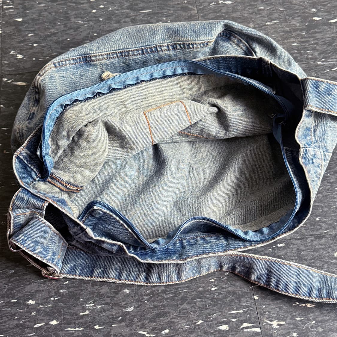 우편함 패치 데님 크로스백 상품이미지7