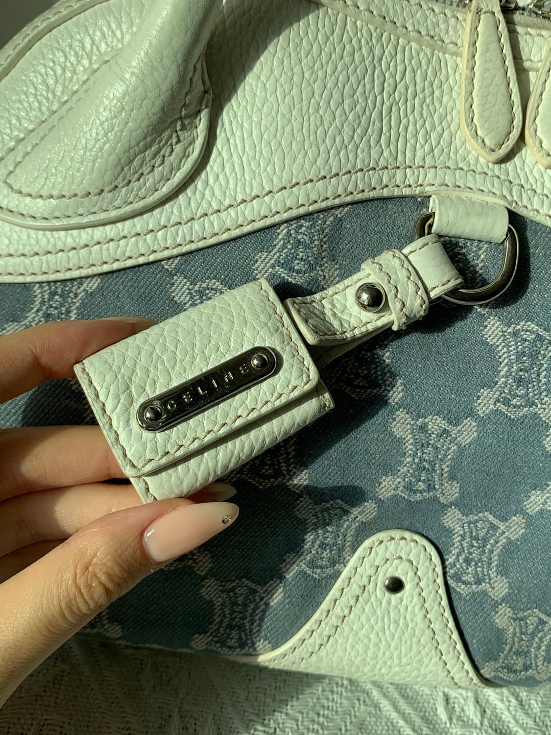 희귀 여름템 👖🤍 올드 셀린느 트리옹프 데님 숄더백 상품이미지3