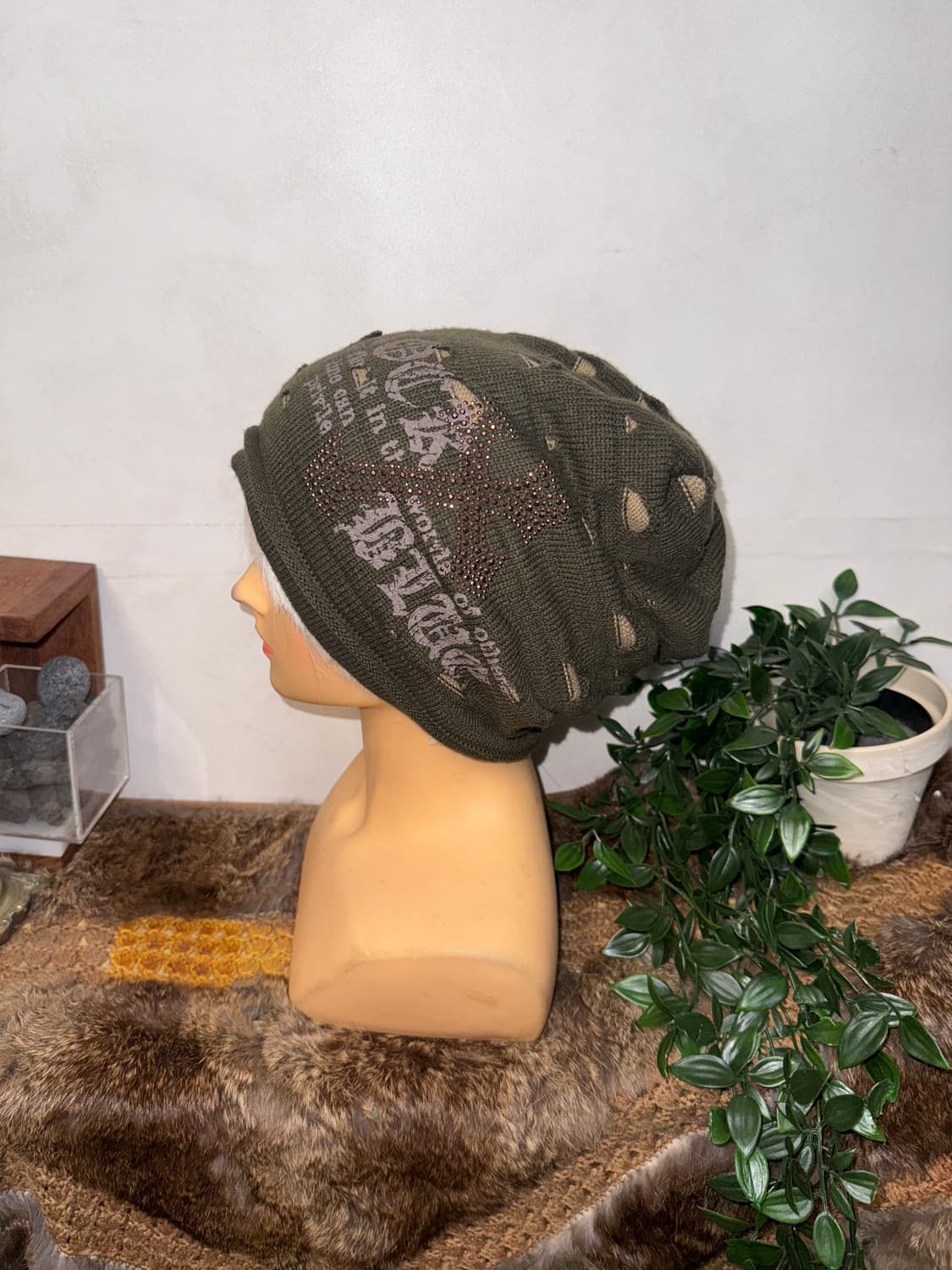 Khaki beige grunge damage lettering 비니 상품이미지2