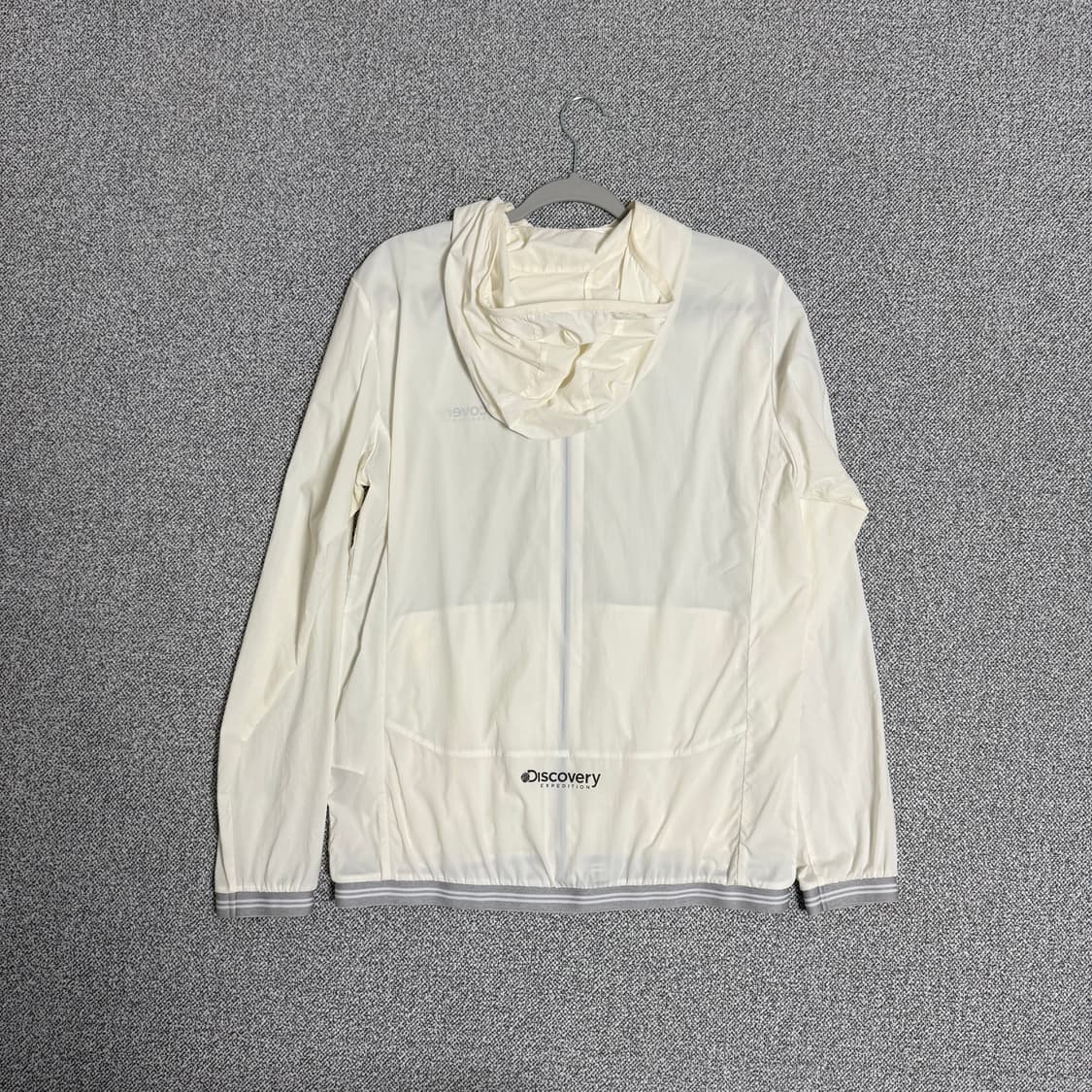 디스커버리 바람막이 아이보리 100 윈드브레이커 상품이미지2