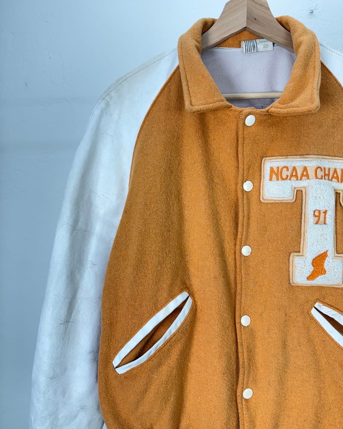 멤피스 ncaa 90s 테네시 레더 블록 바시티 자켓 상품이미지2