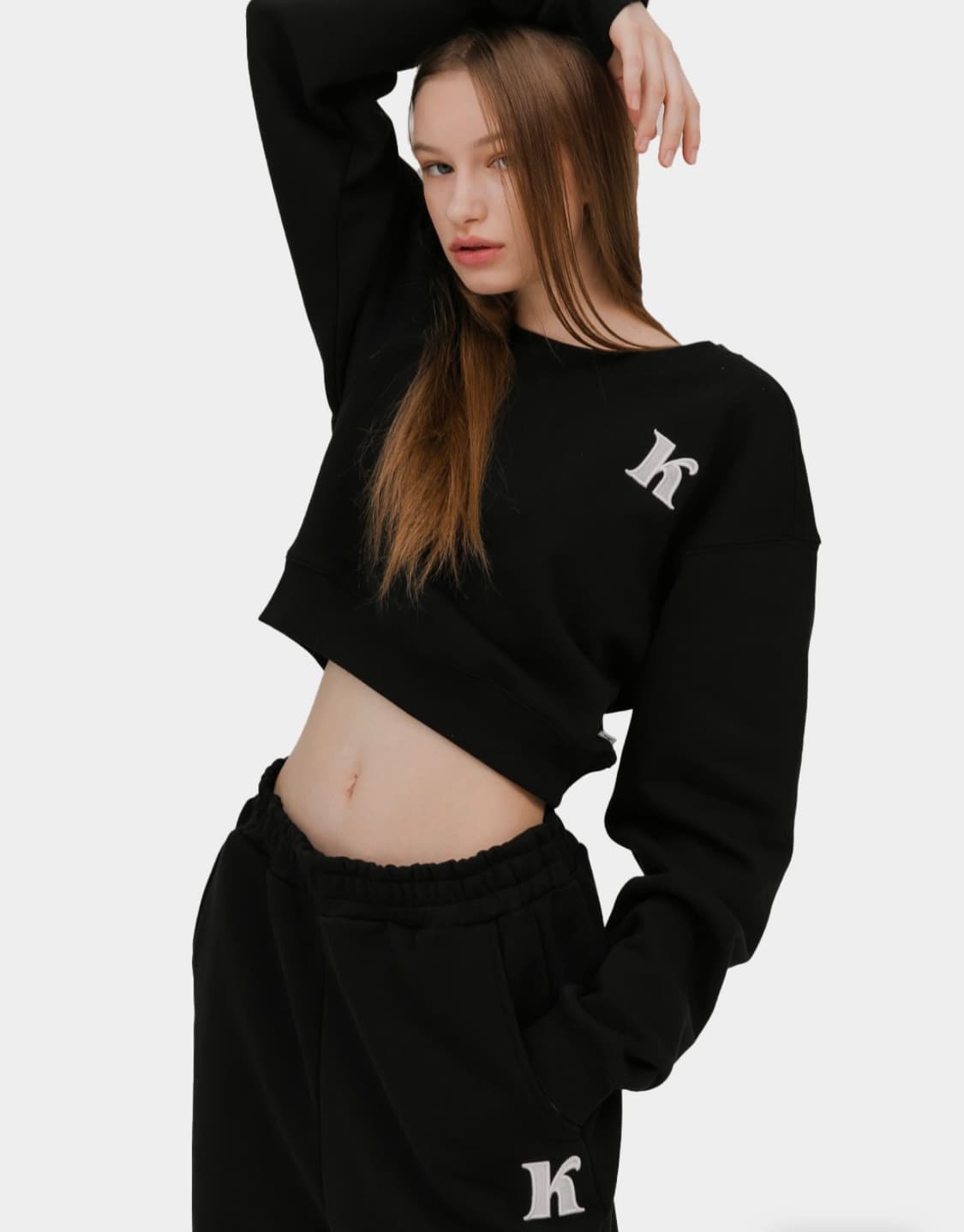 키시닝 오드 크롭 맨투맨 상품이미지1