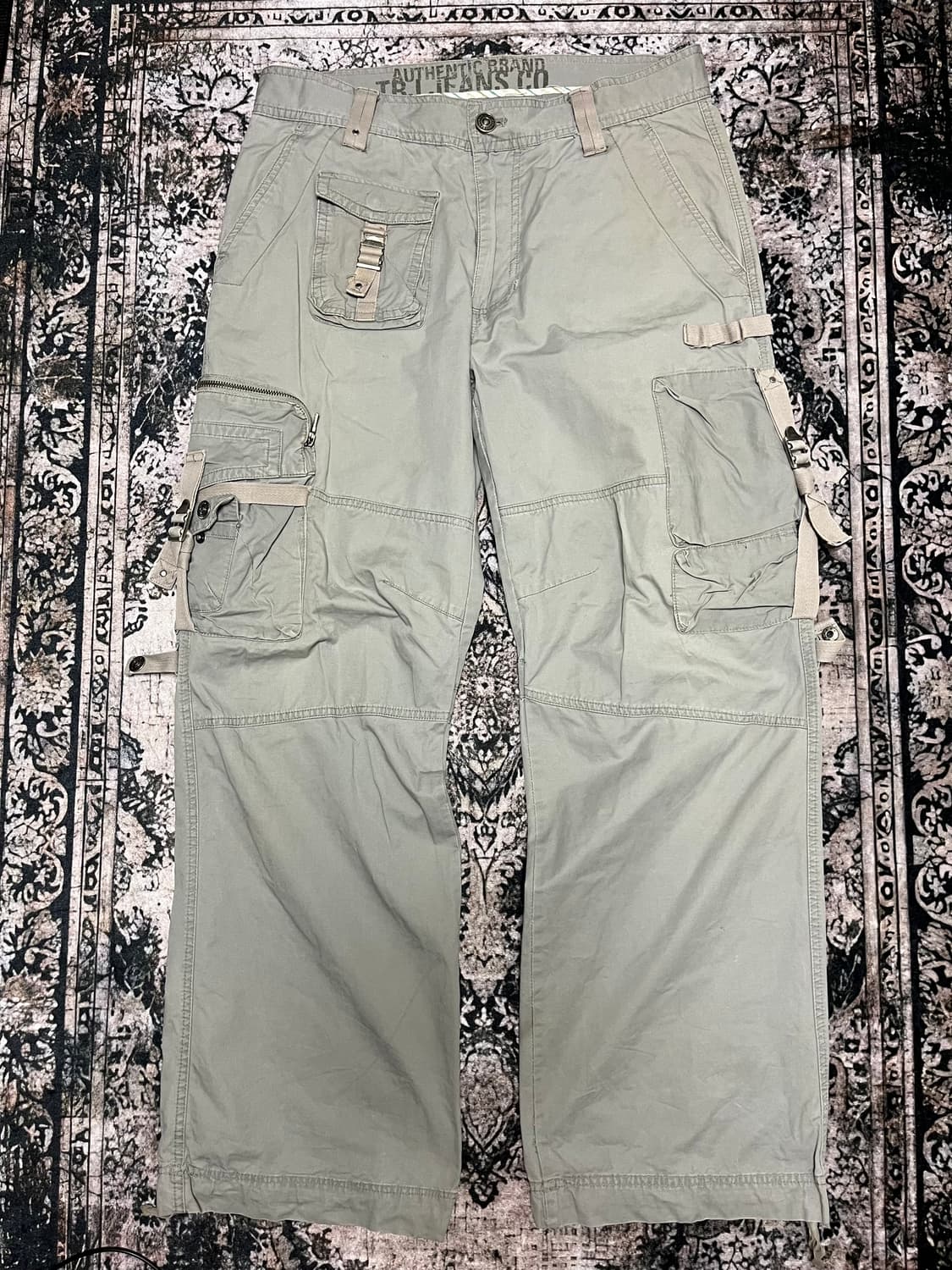 빅포켓 밴딩 디테일 그레이 카고팬츠 상품이미지7