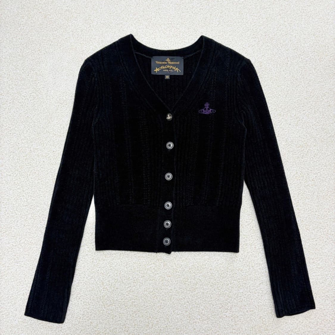 비비안웨스트우드 슬림핏 골지 가디건-블랙 상품이미지9