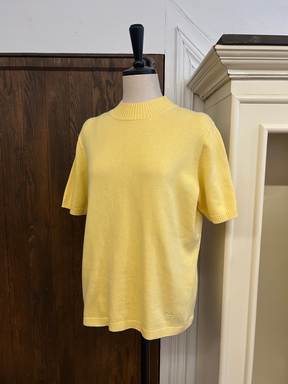 버버리 정품 연노랑 반팔니트 상품이미지2