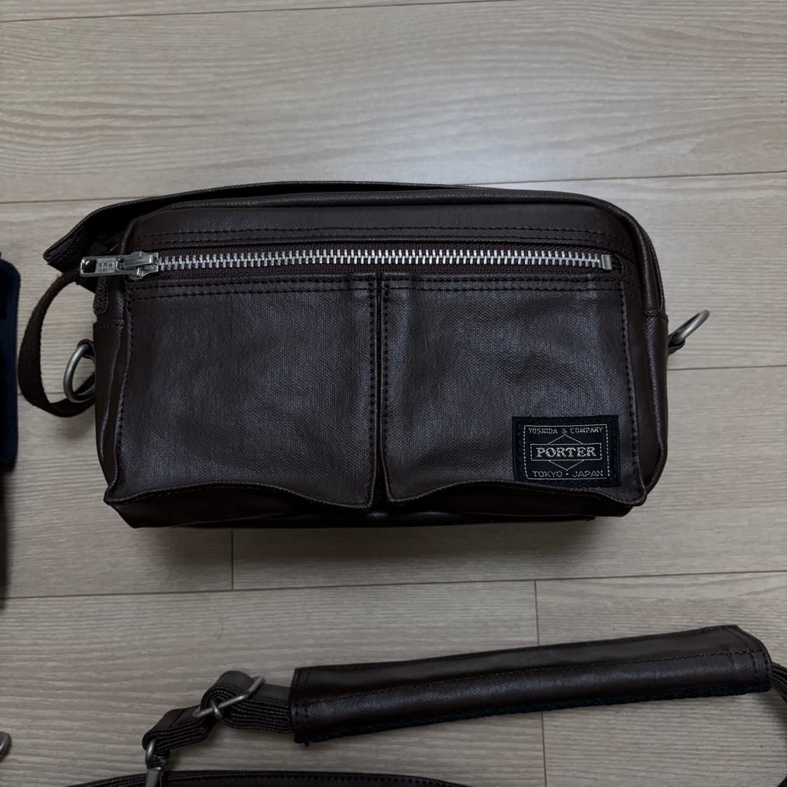  요시다포터 porter 카메라백 프리스타일 브라운 (미사용에 가까움) 상품이미지2