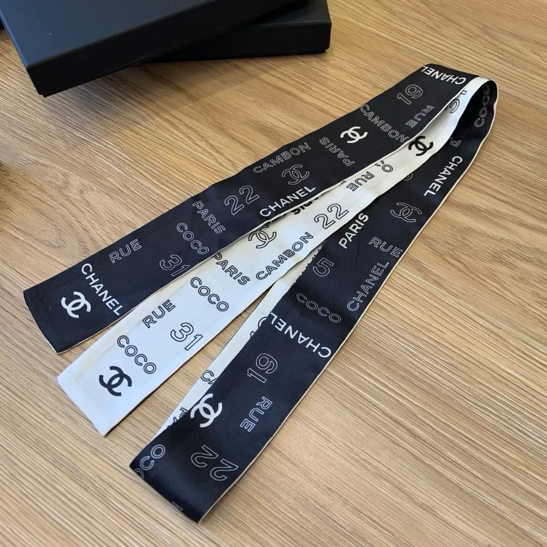 샤넬뷰티 블랙&화이트 트윌리 선물세트 스카프,쁘띠 상품이미지7