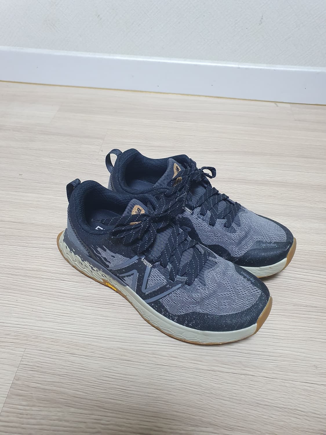 뉴발란스 이에로 트레킹화 265 상품이미지2