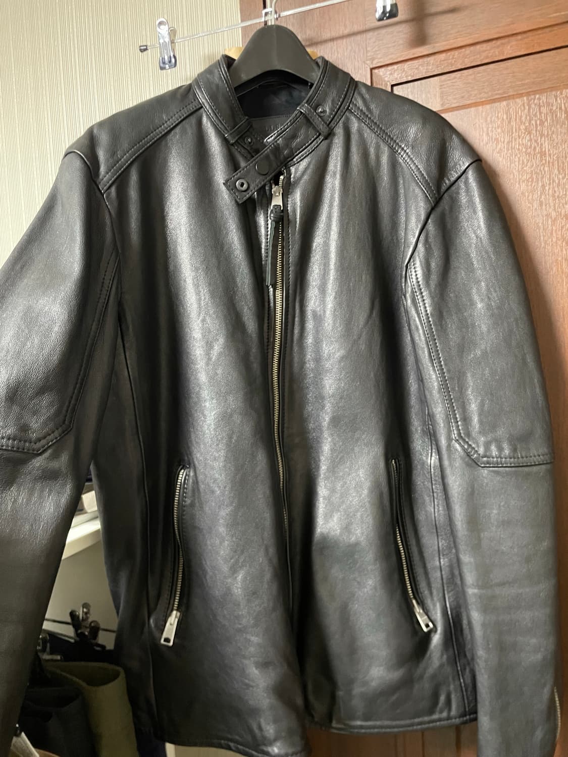 올세인츠(AllSaints)의 스테디셀러인 코라 레더 자켓(Cora Le 상품이미지1