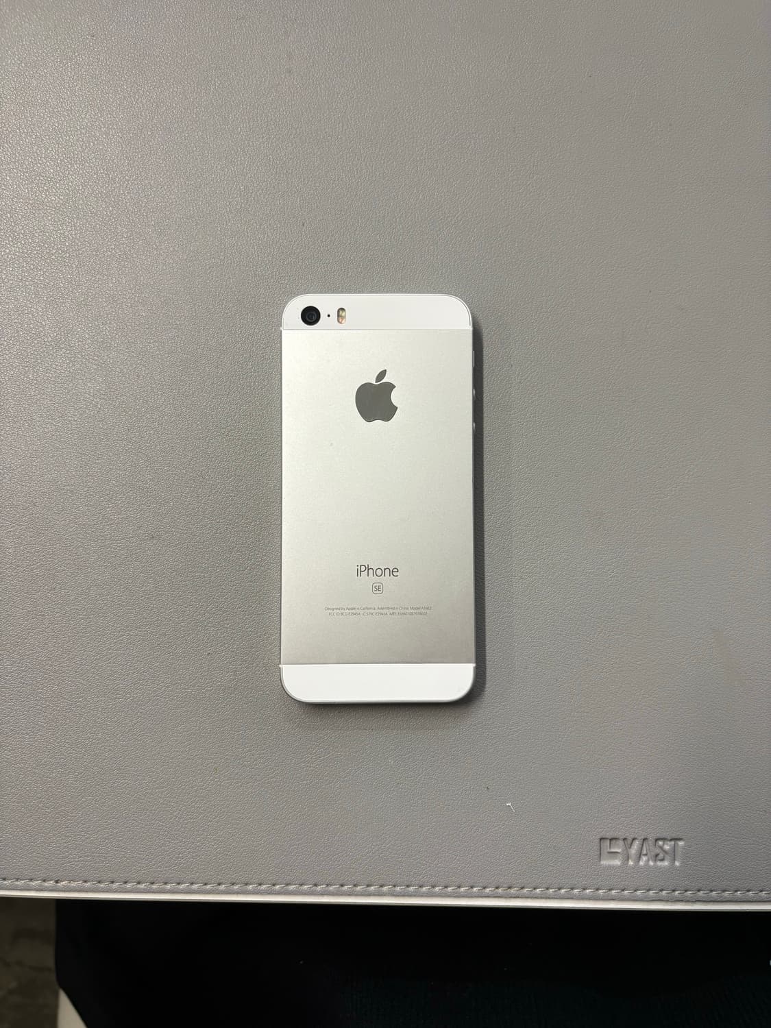 상태s급) 아이폰SE1 실버 32기가 상품이미지1