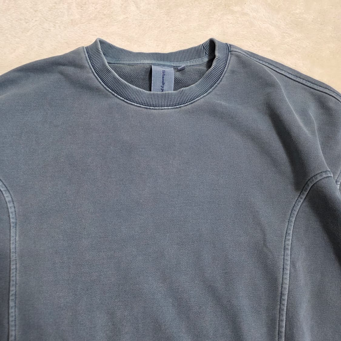 (L)어반디타입 피그먼트 맨투맨 상품이미지2