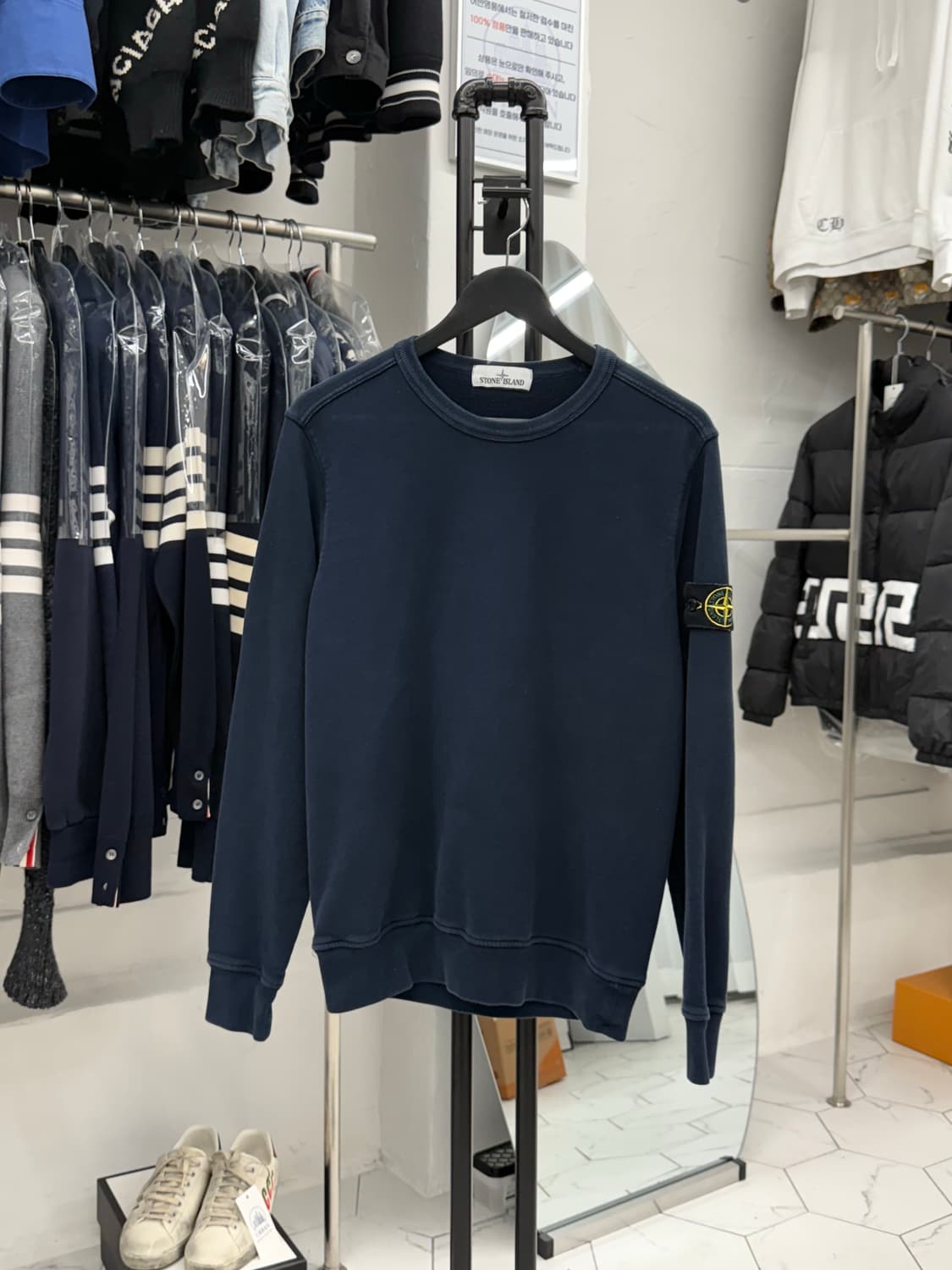 [M] 스톤아일랜드 와펜 맨투맨 상품이미지1