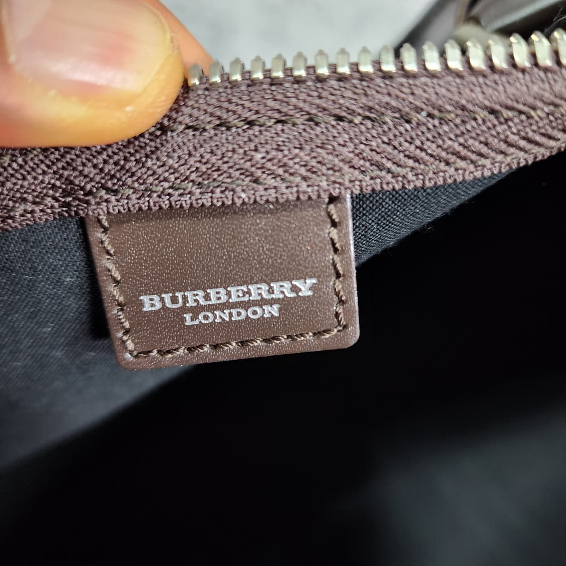 버버리 노바체크 보스톤백 여행가방 상품이미지9