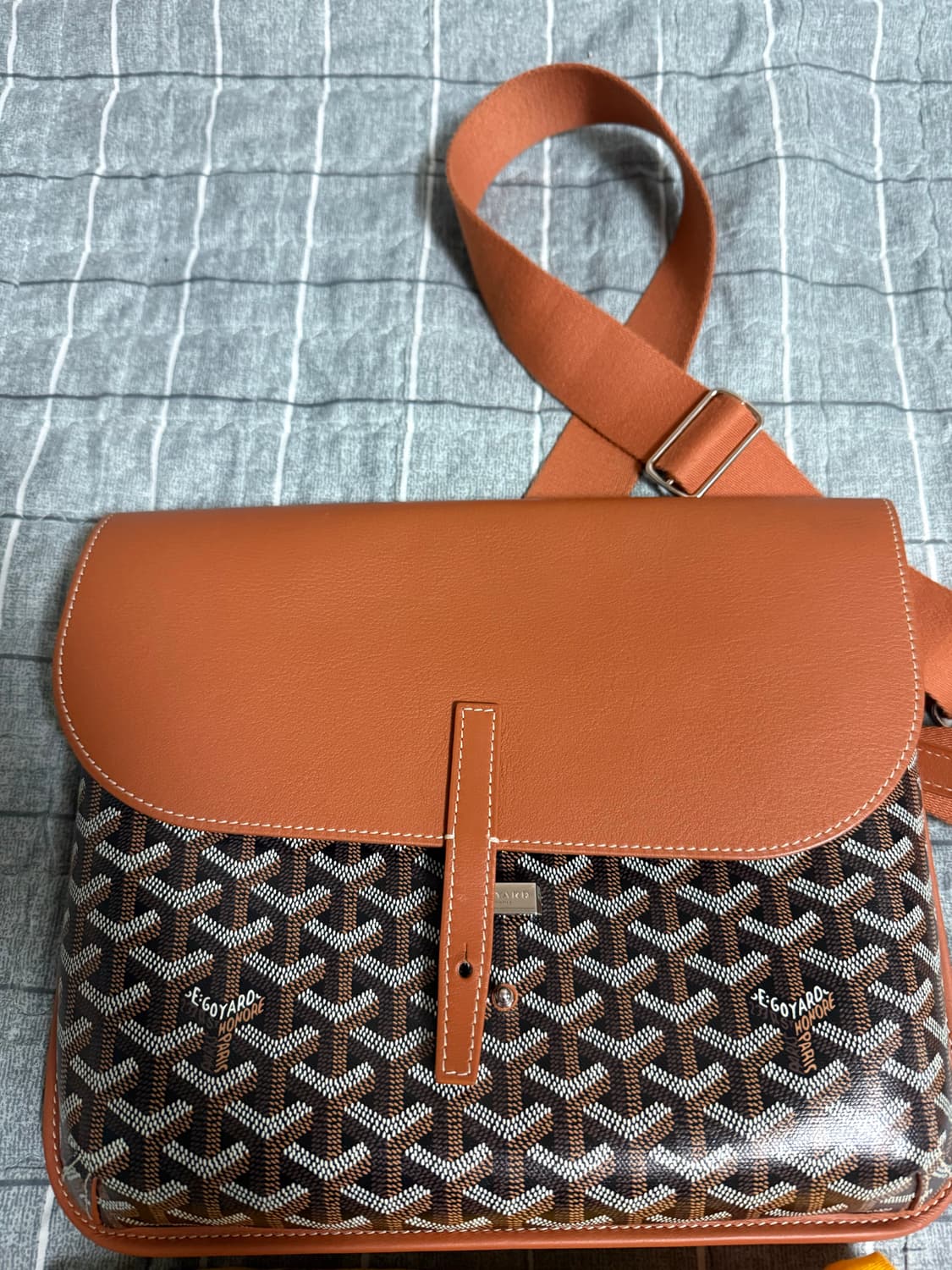 고야드 쿠르지에 메신저백 민트급  블랙탄 풀구성 판매  상품이미지2