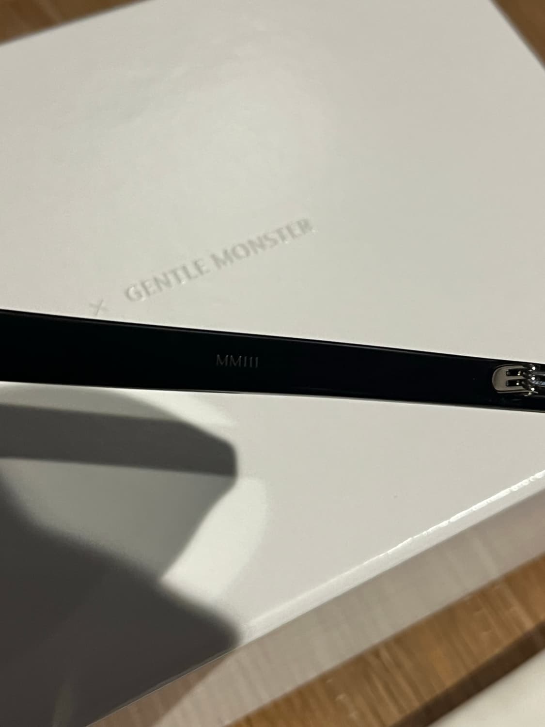 젠틀몬스터 X 메종 마르지엘라 mm111 블랙 상품이미지2