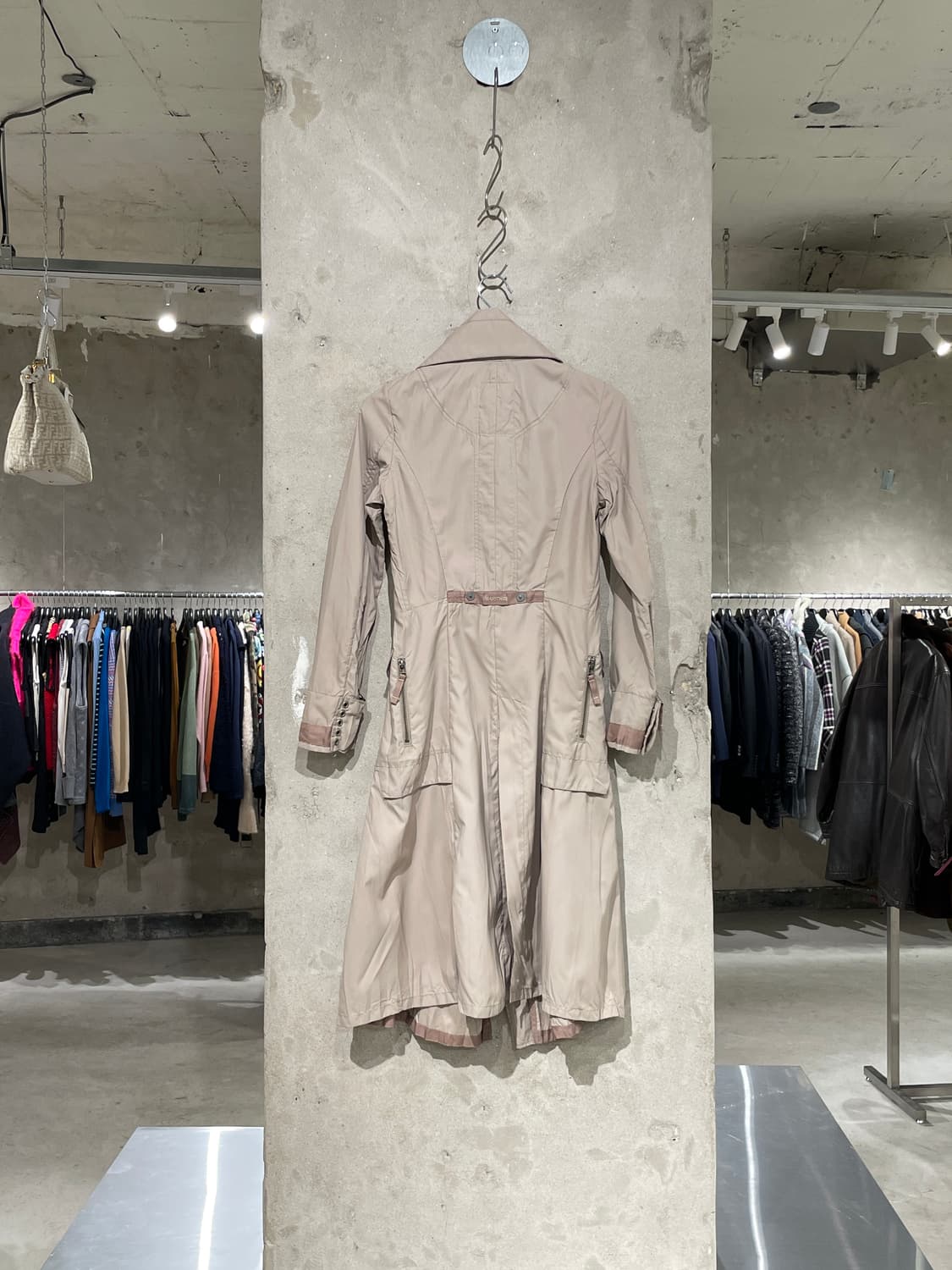 마리떼 프랑소와 저버 베이지 스냅버튼 유틸리티 나일론 코트 상품이미지6