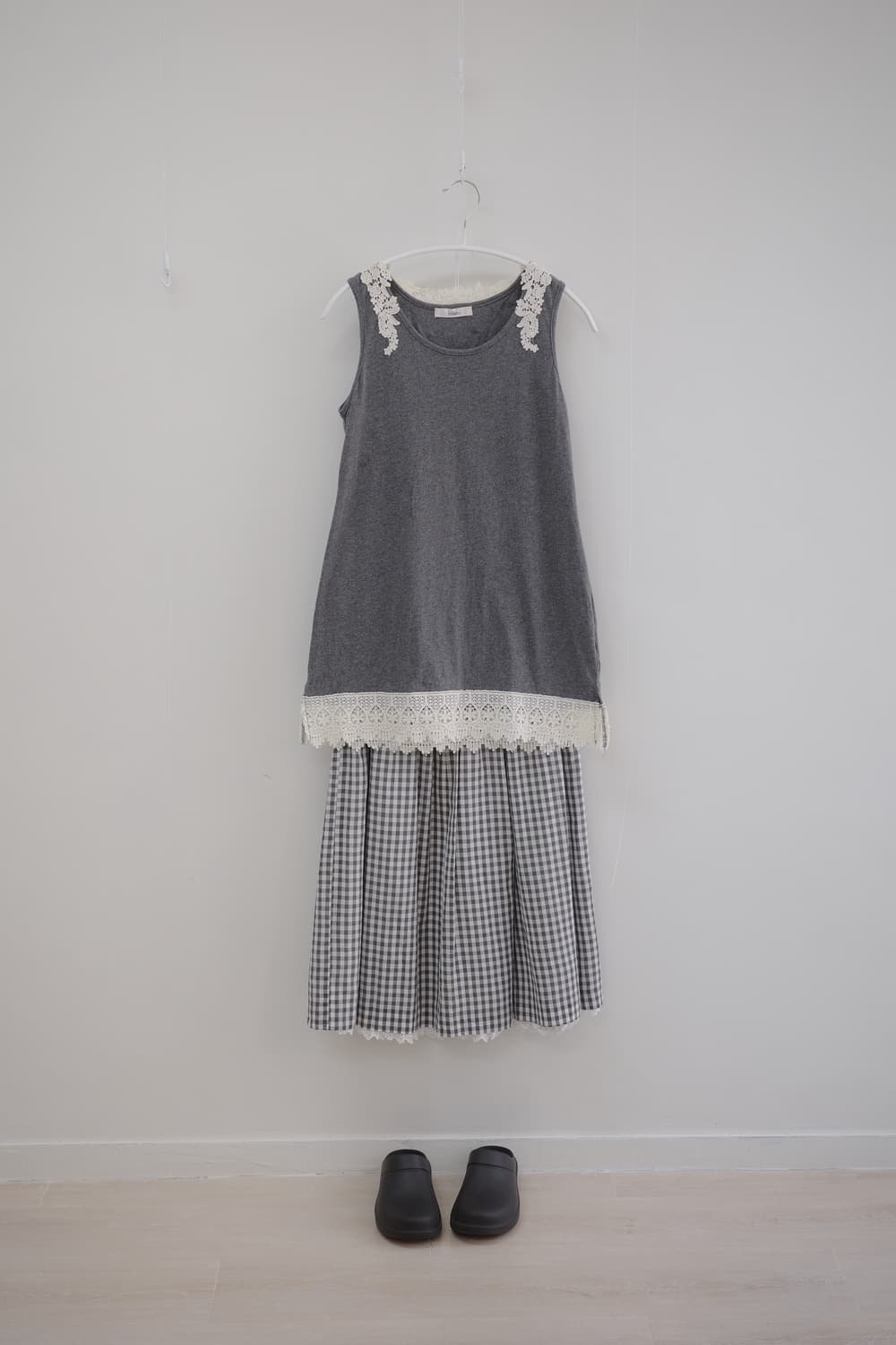 Grey lace sleeveless 상품이미지2
