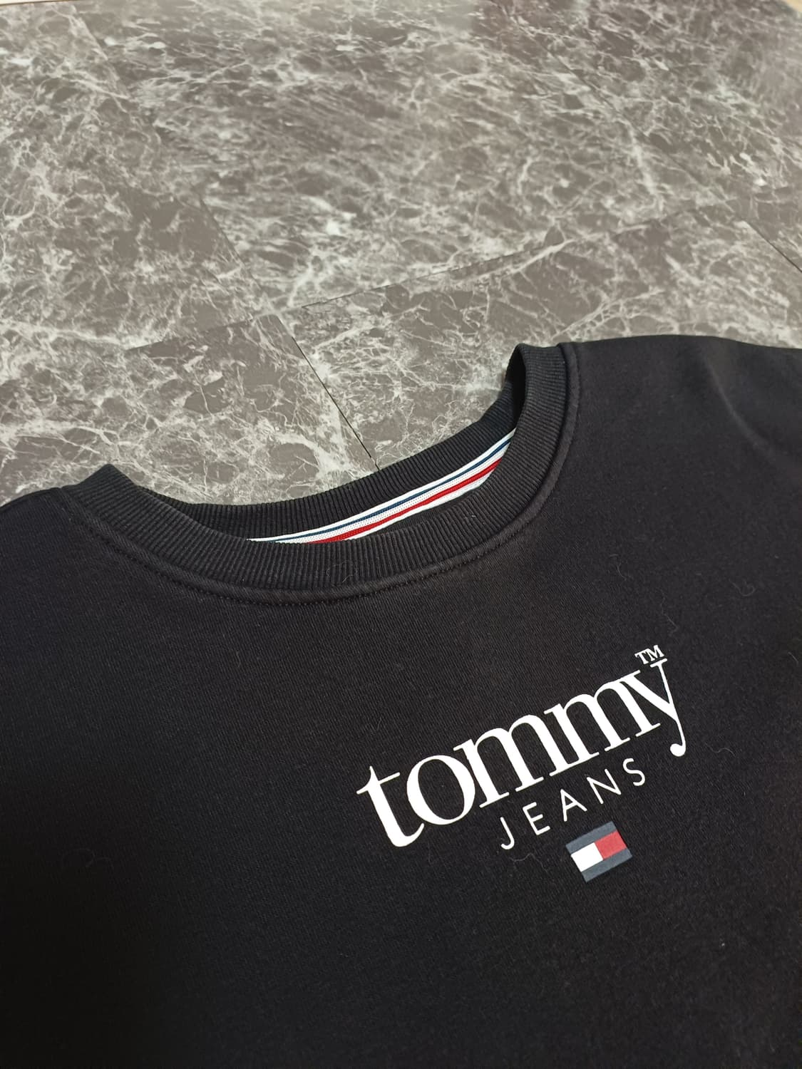 타미 진스(Tommy Jeans) 크롭 맨투맨 M 상품이미지2