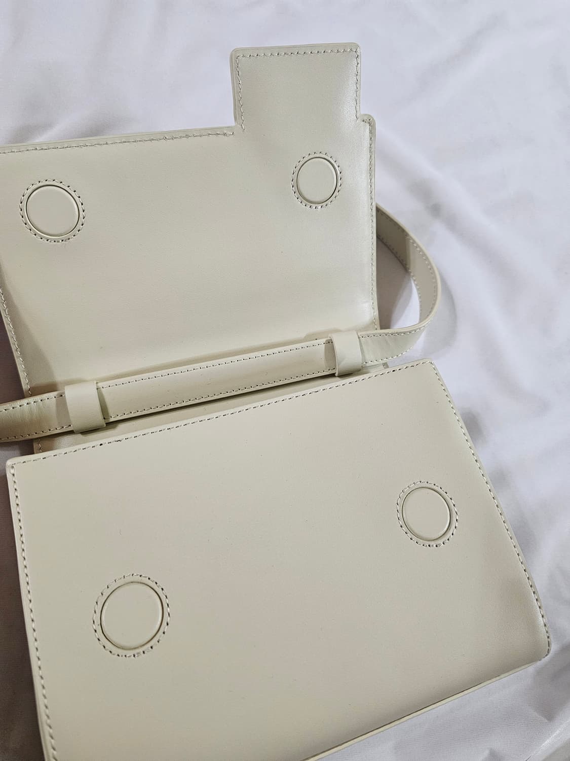 [FRONTROW X EENK] 프론트로우 잉크 레더백 크로스백 숄더백 상품이미지9