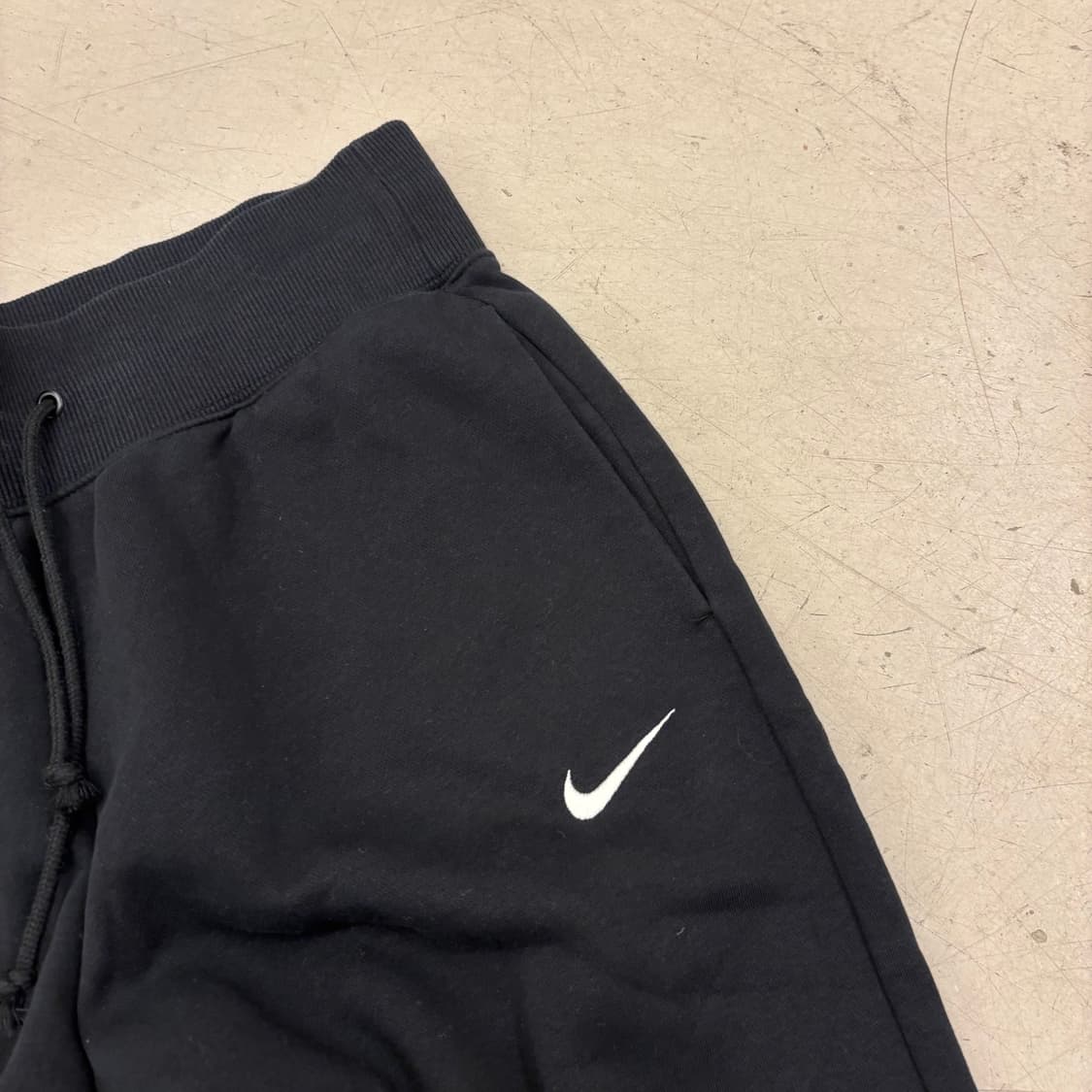 나이키 스우시 블랙 와이드 트레이닝 팬츠 상품이미지2