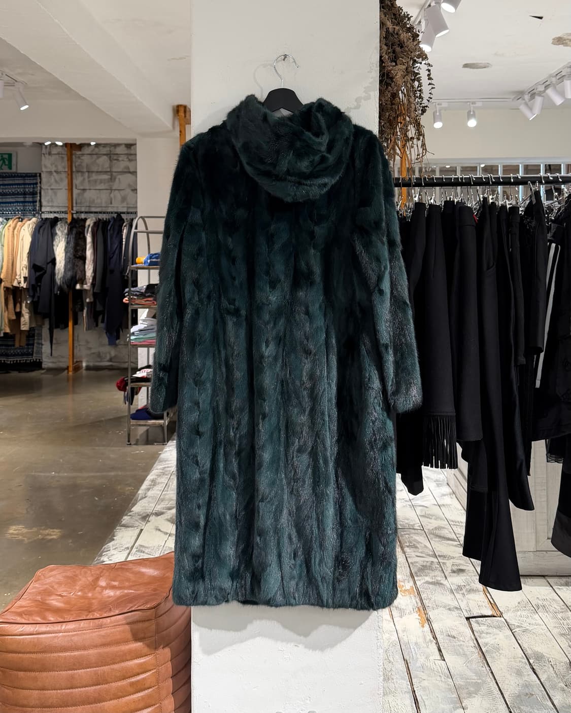 진도 끌레베 다크그린 후드 밍크 코트 상품이미지6