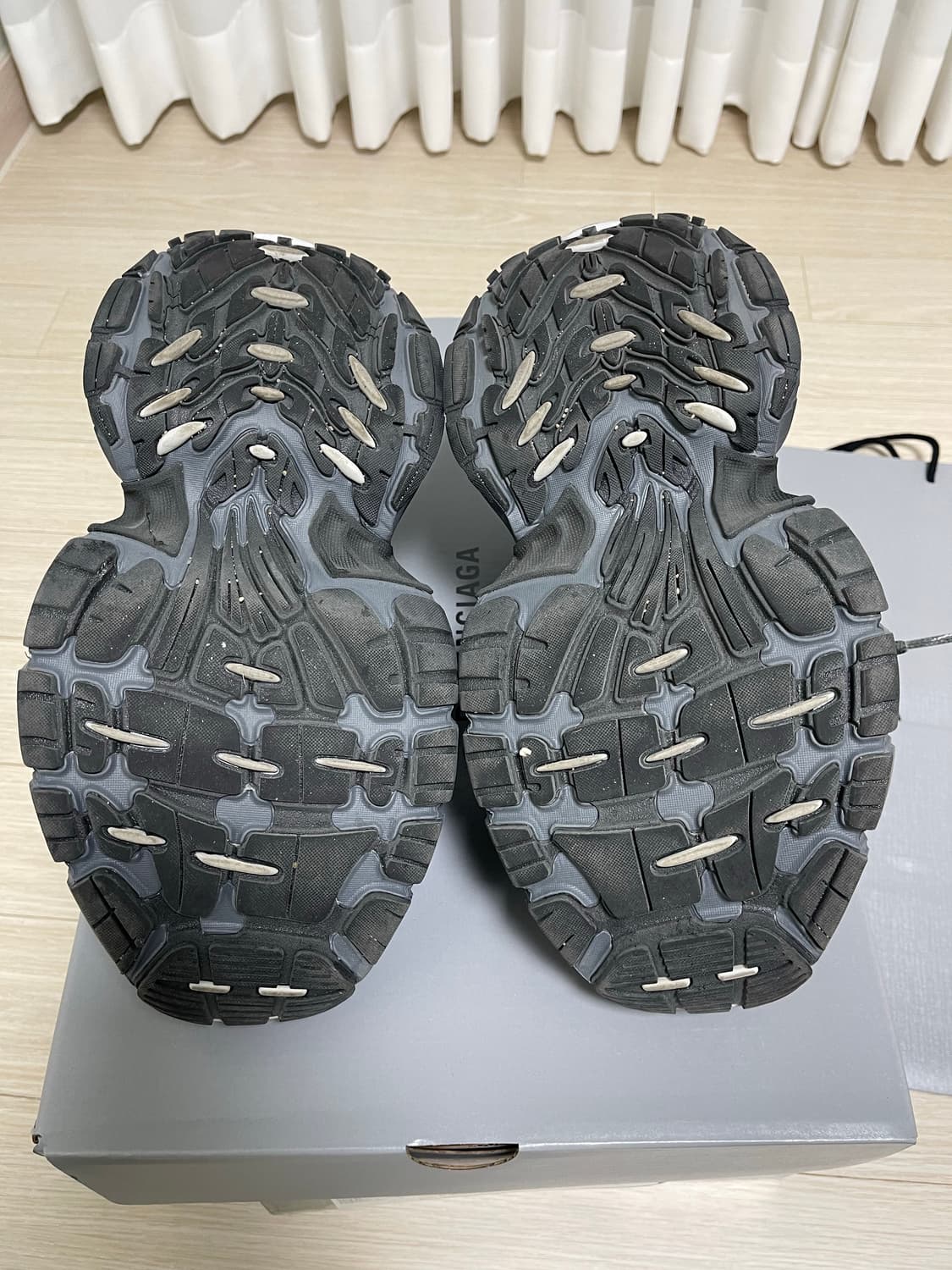 발렌시아가 6xl 블랙 40사이즈 상품이미지4