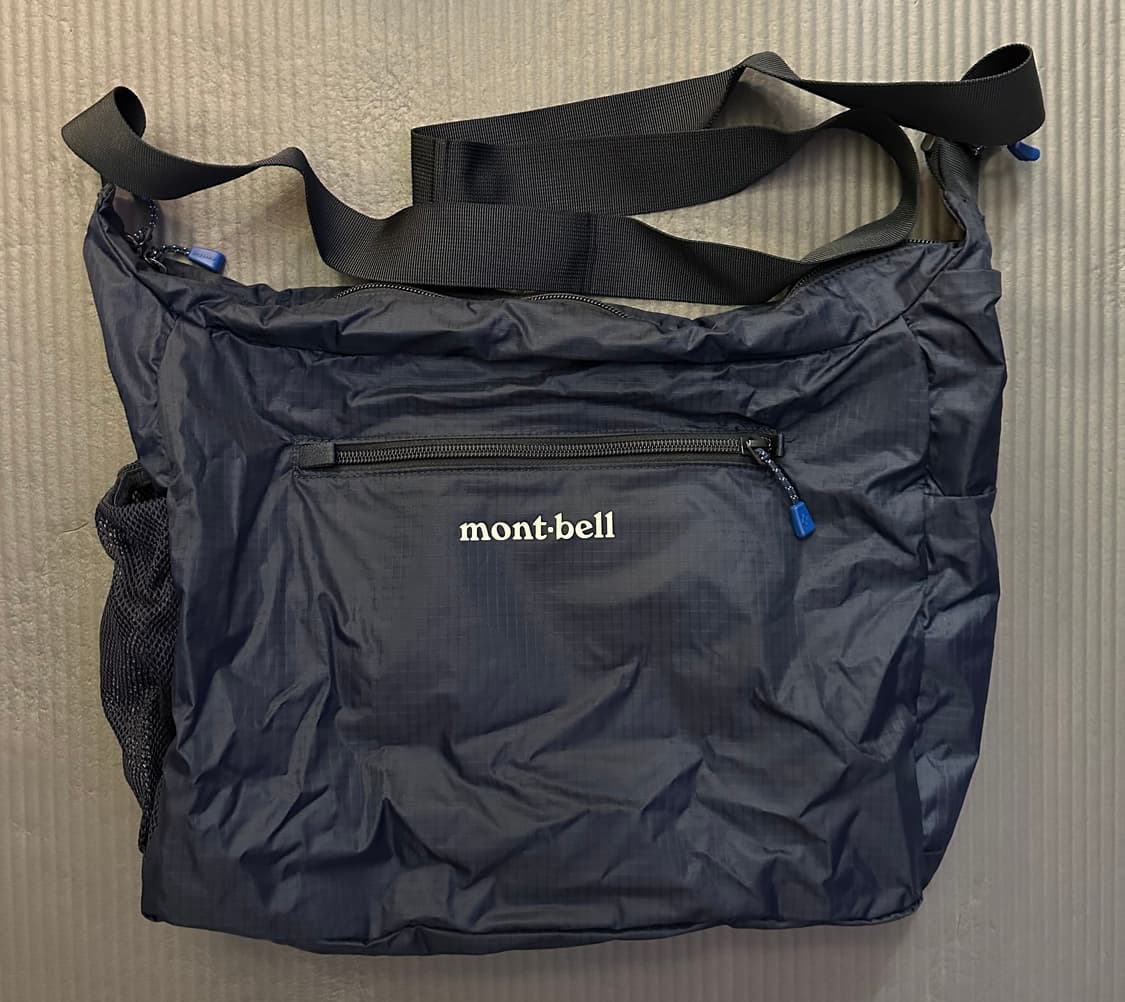 몽벨 포케터블 라이트 숄더백 네이비 M 상품이미지2