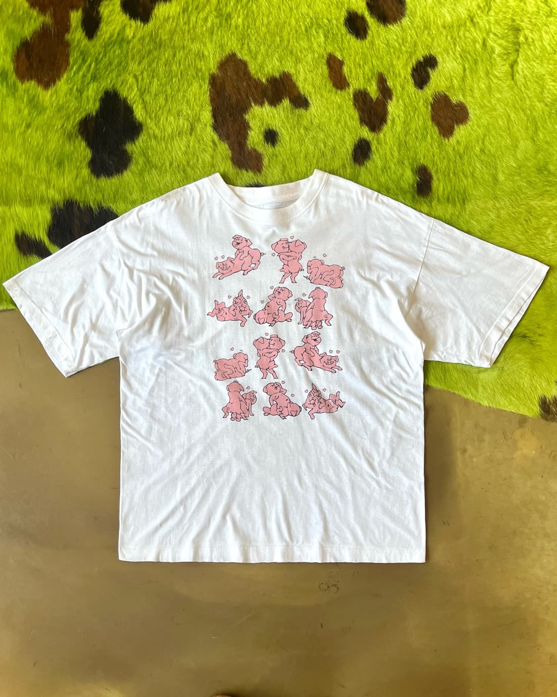 1990s Kamasutra Pig Sex Position T-Shirt 상품이미지2