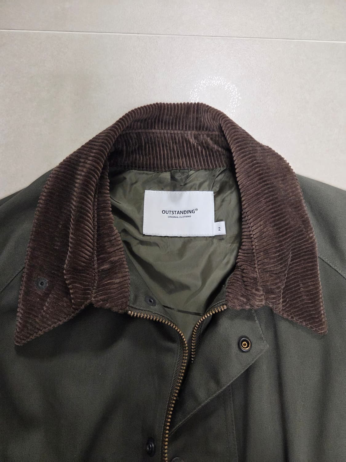 아웃스탠딩 카키색 코듀로이 자켓 2사이즈 상품이미지2