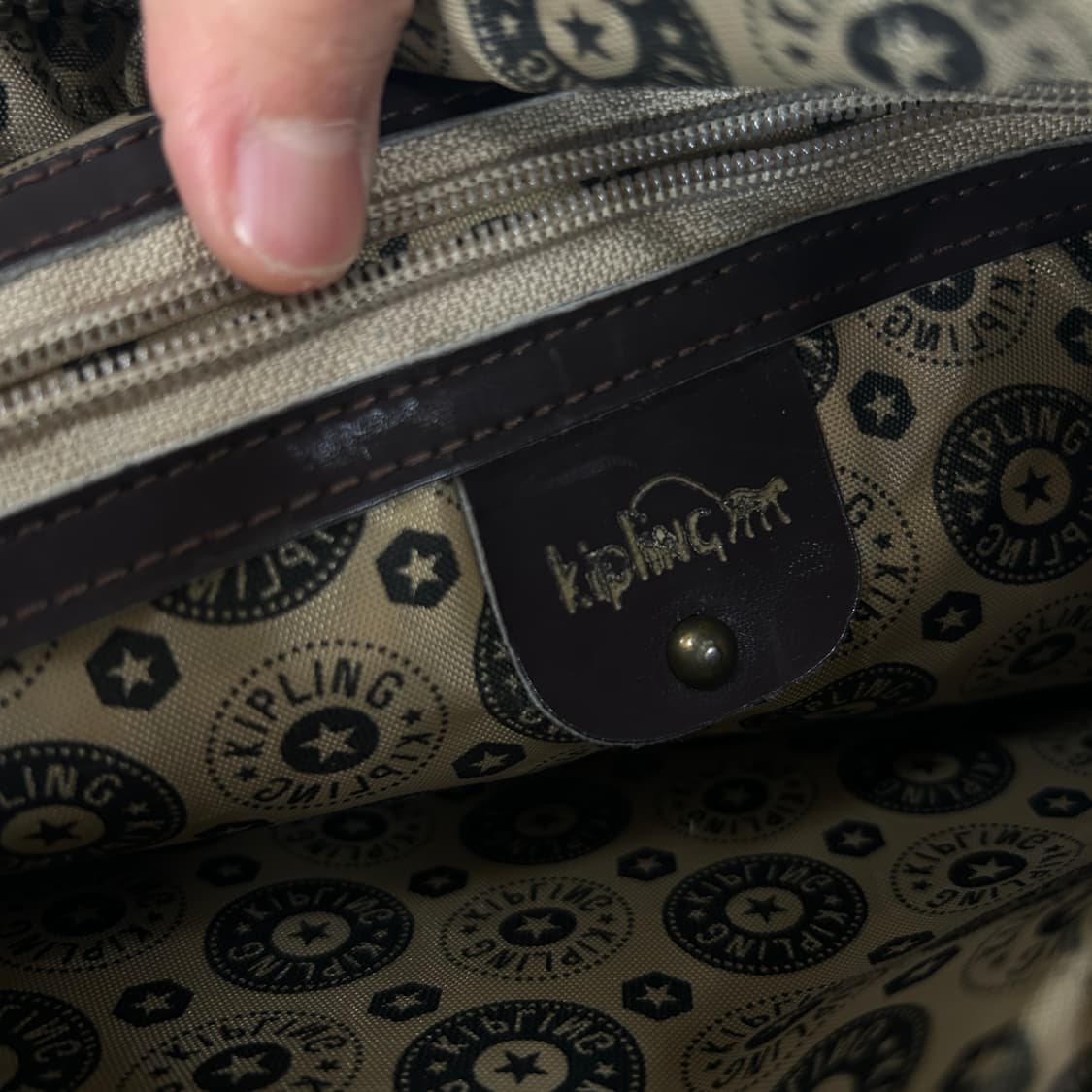 키플링 브라운 크로스백 가방 상품이미지5