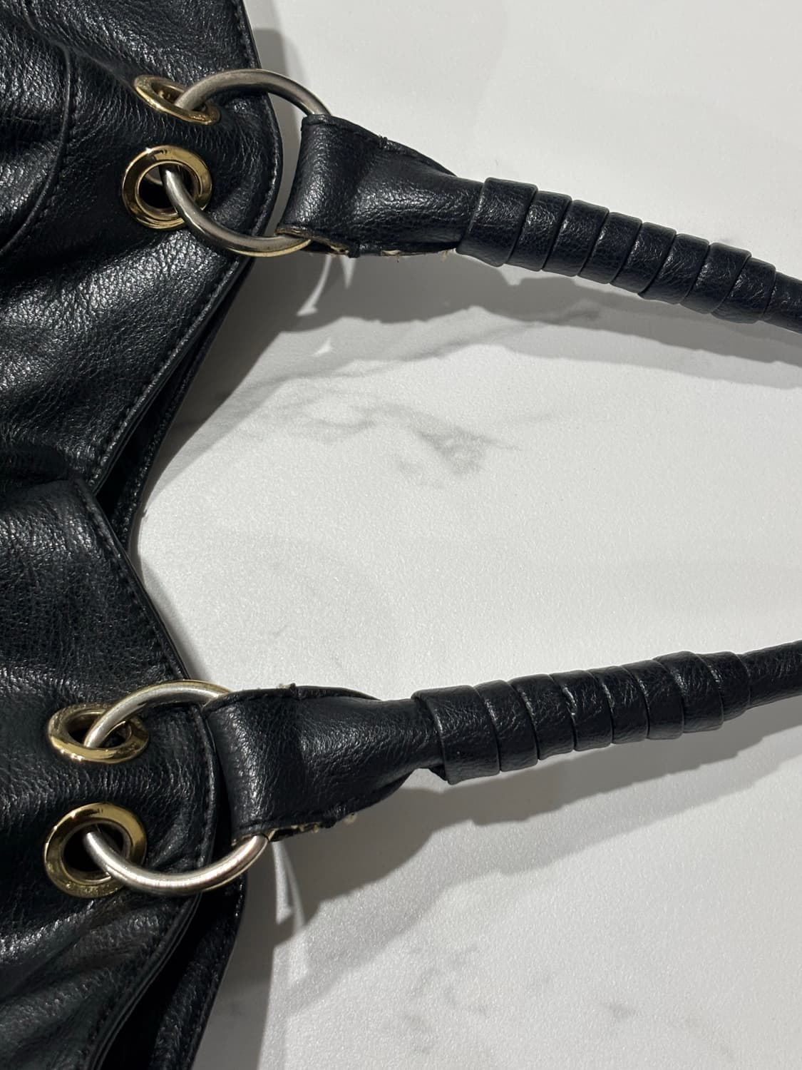 런던포그 가죽 숄더백 상품이미지5