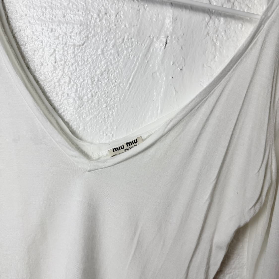 miumiu deep V-neck longsleeve 상품이미지2
