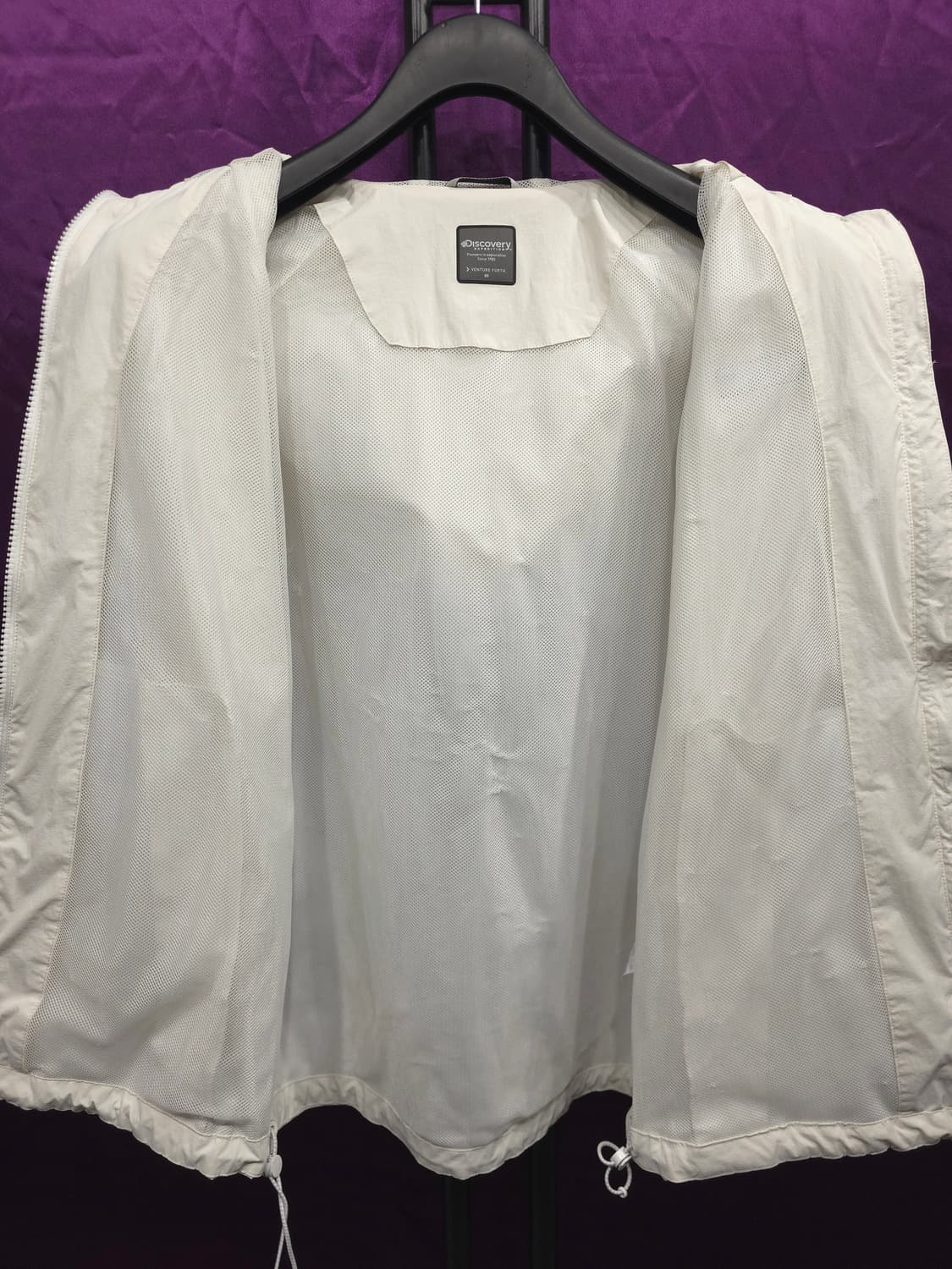 디스커버리 여성 로고테잎 바람막이 자켓 95(100) 상품이미지2