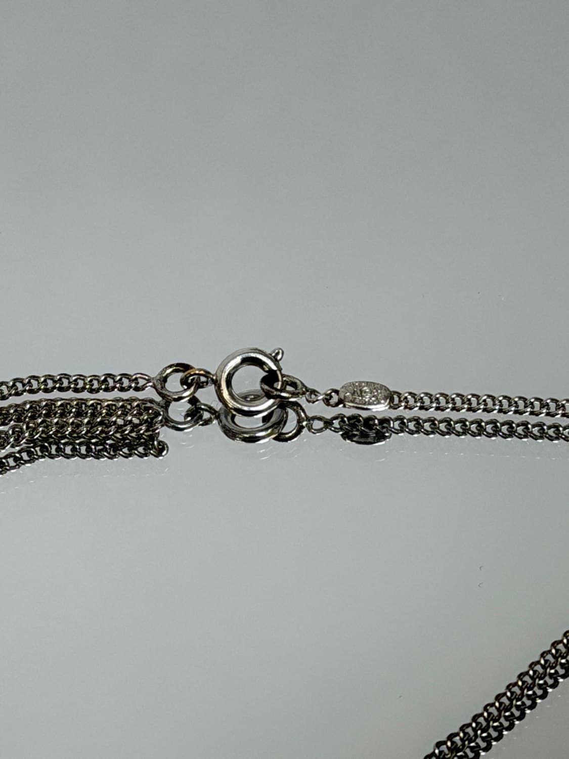 정품 샤넬 제니 CC 로고 실버 에폭시 목걸이 상품이미지5