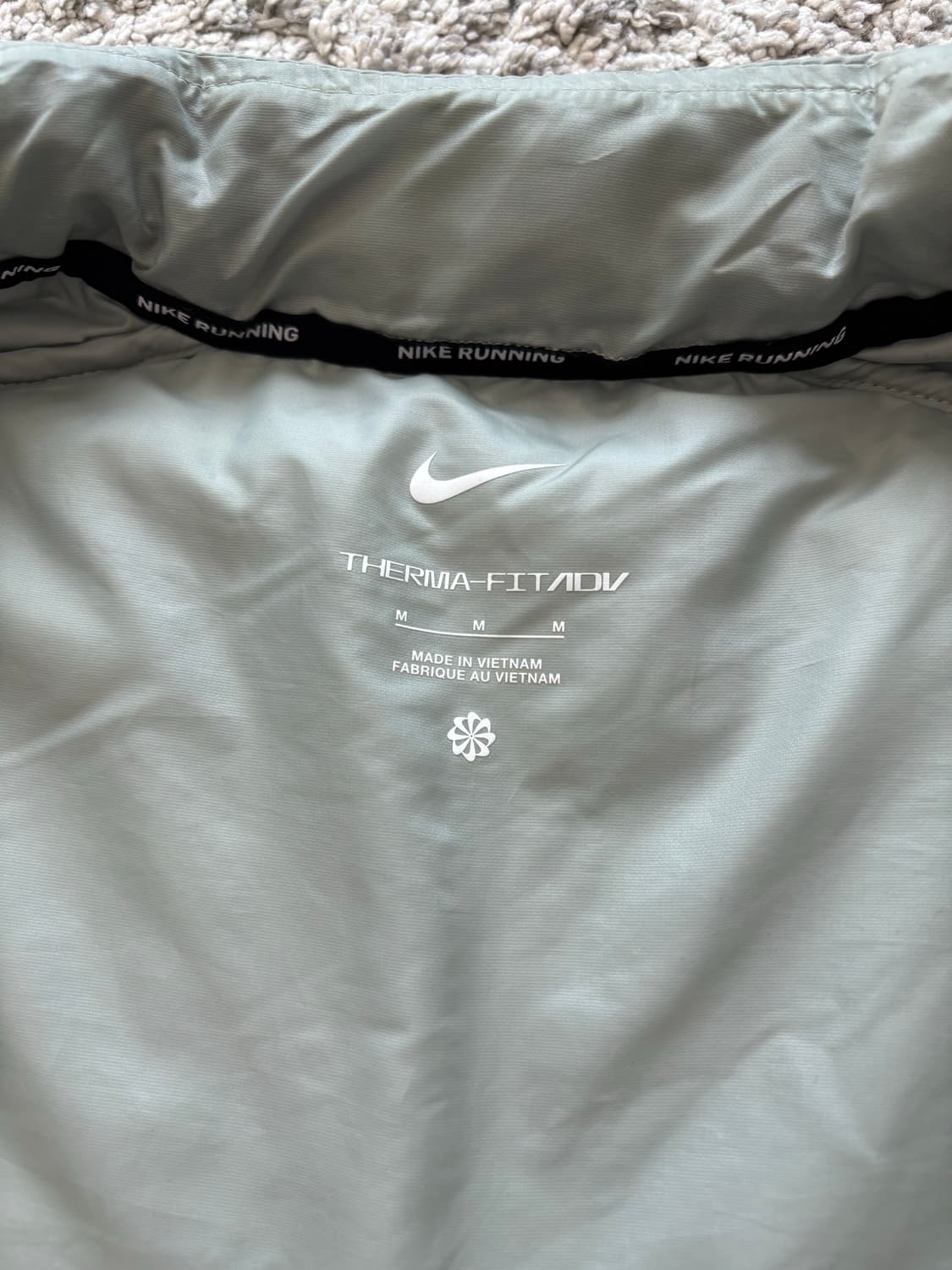 나이키 써마핏 ADV 에어로로프트 m 상품이미지3