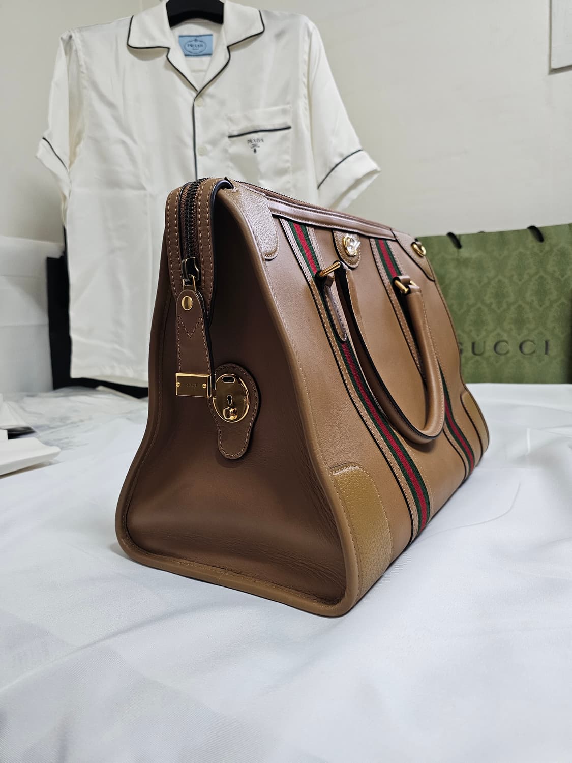 (새상품)구찌 더플백 구찌크로스백 라지사이즈 상품이미지4