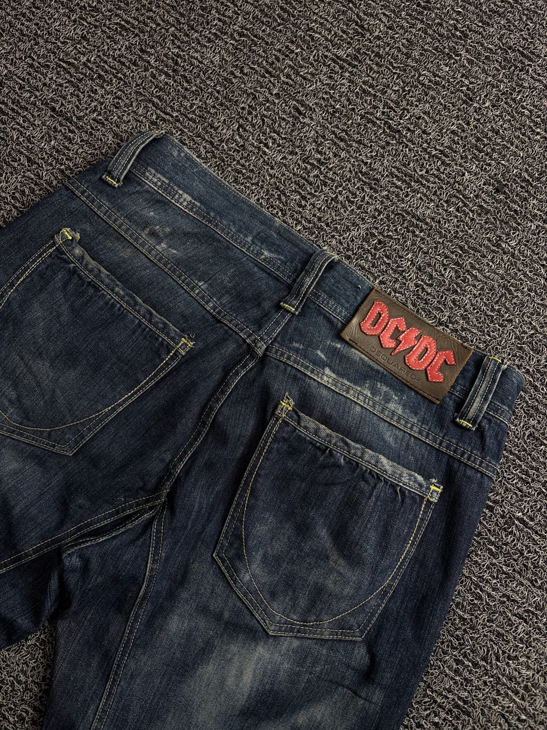 디스퀘어드 아이스 워싱 가죽패치 로고 데님 팬츠 6.5 1637 상품이미지5