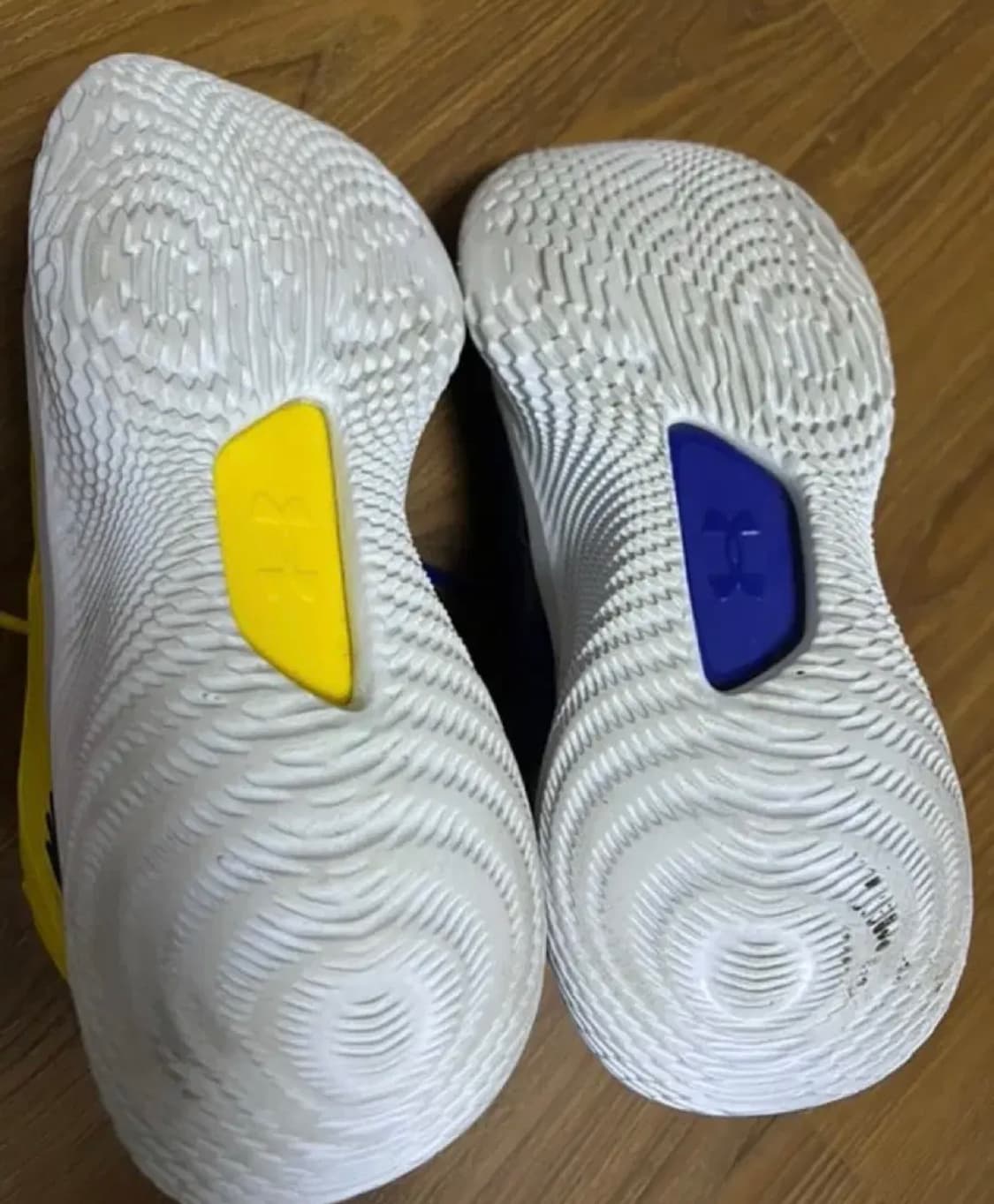 커리 8 270 미스매치 농구화 상품이미지4