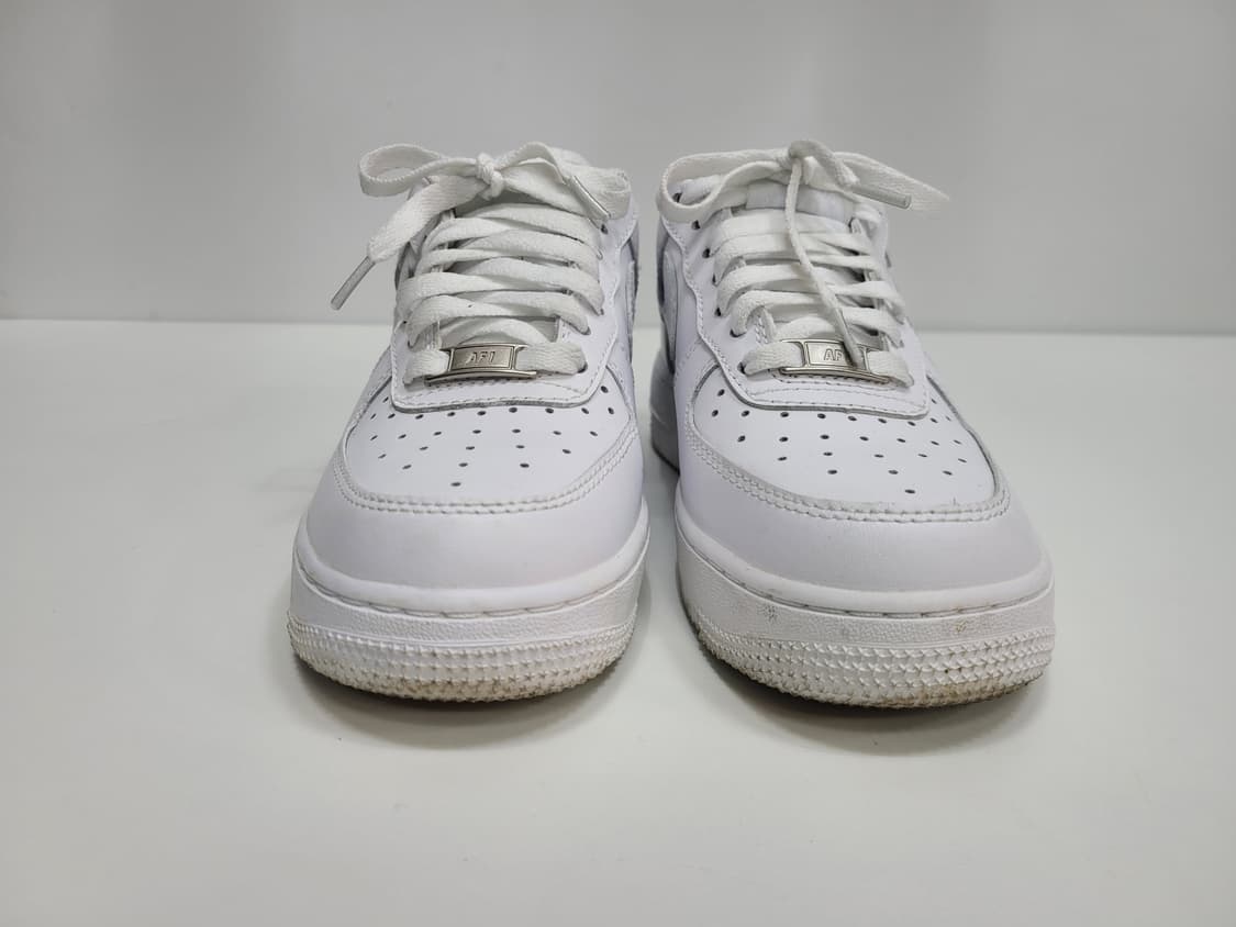 나이키 에어포스1 '07로우 화이트 스니커즈 / 230사이즈
 상품이미지4