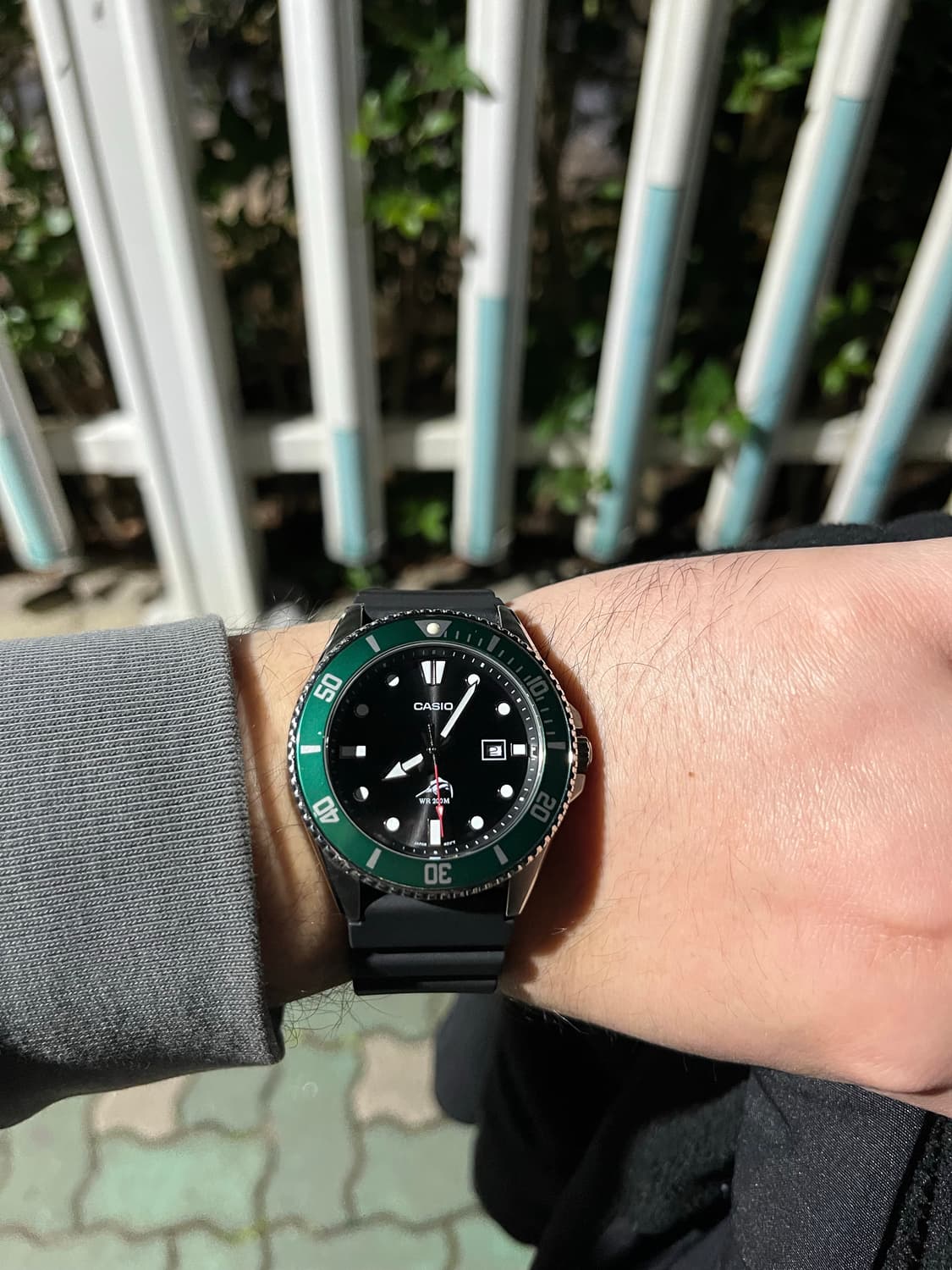 카시오 녹새치 시계 판매합니다 상품이미지1