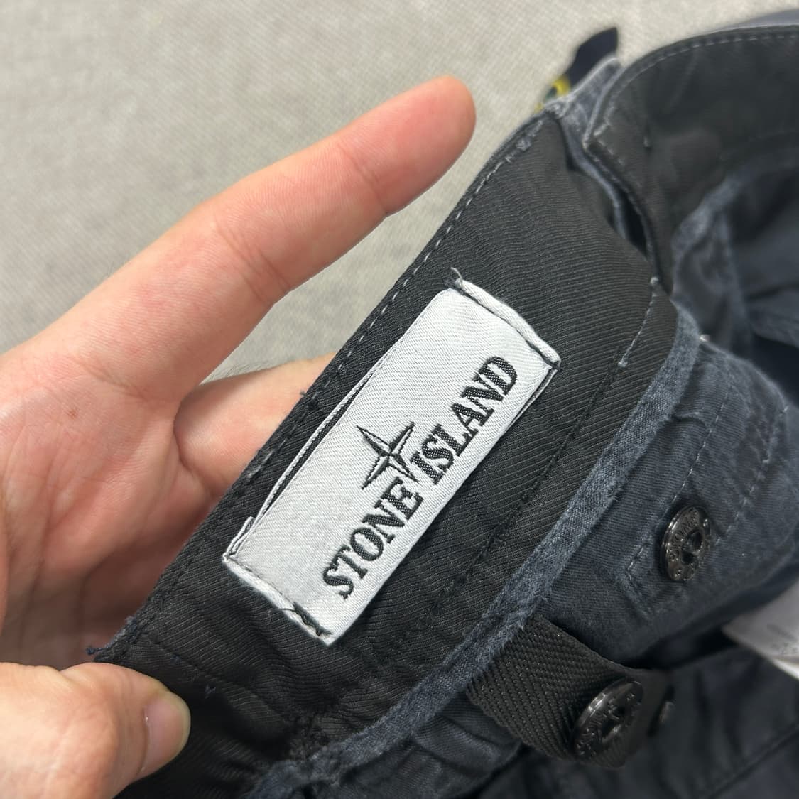 스톤아일랜드 차콜 카고팬츠(28) 상품이미지10